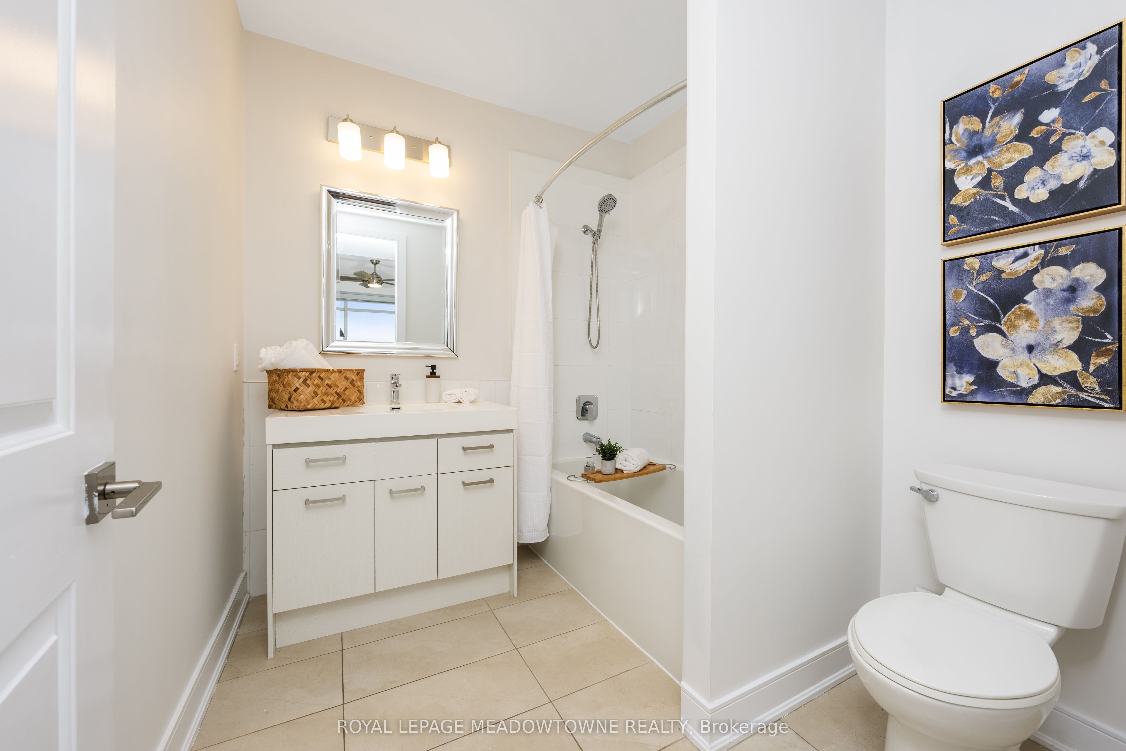 150 Main Street W 505 Property Photo 29
