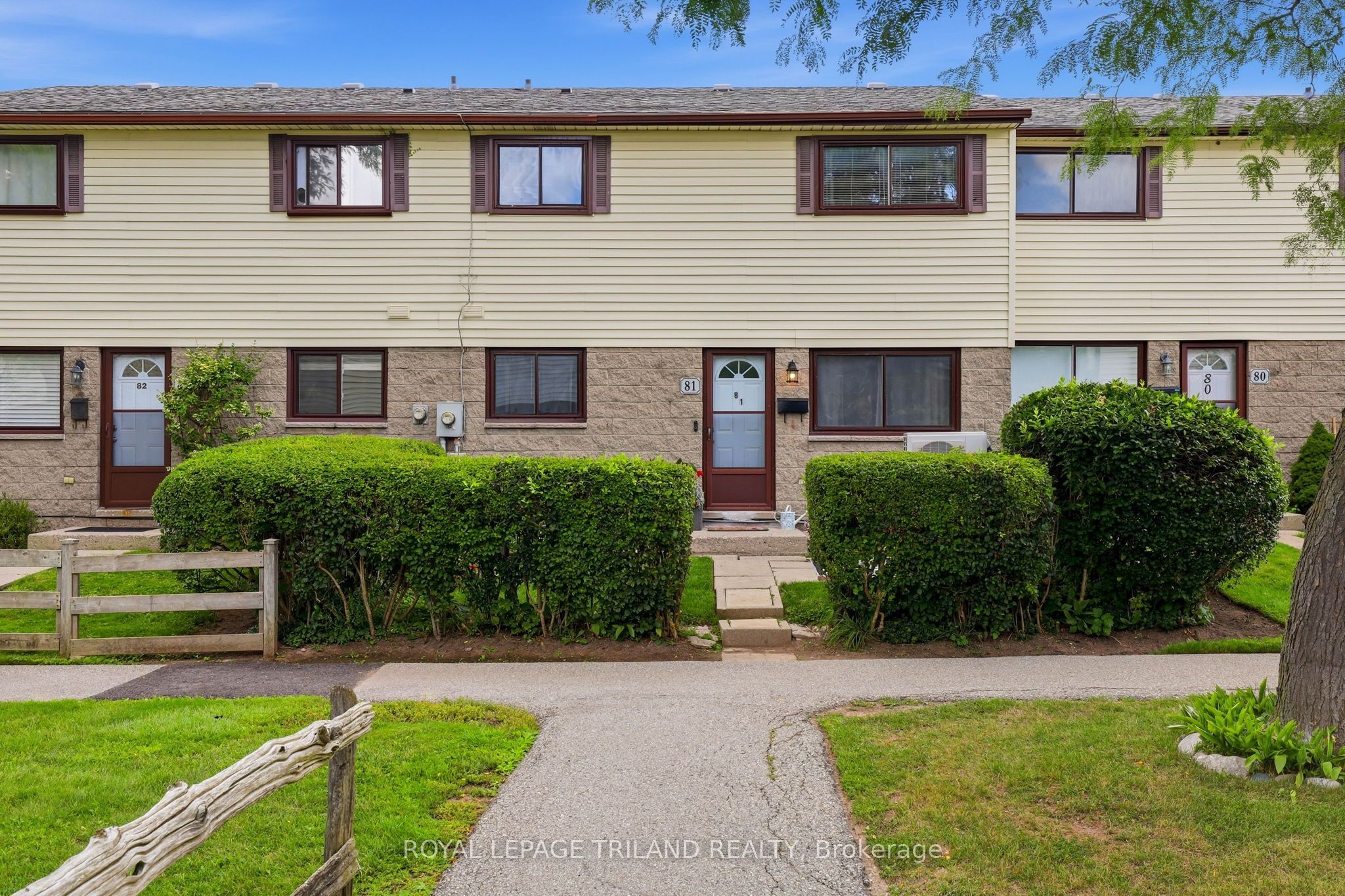 825 DUNDALK Drive 81 Property Photo 1