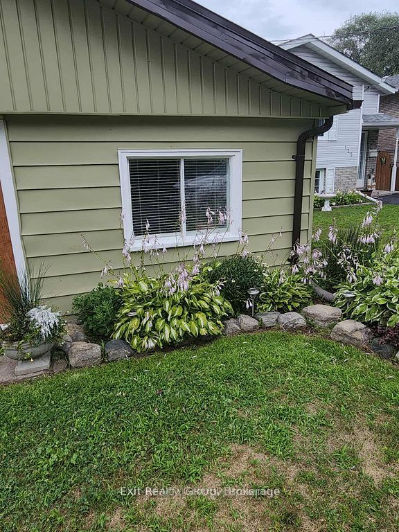 127 Leopold Street Property Photo 6