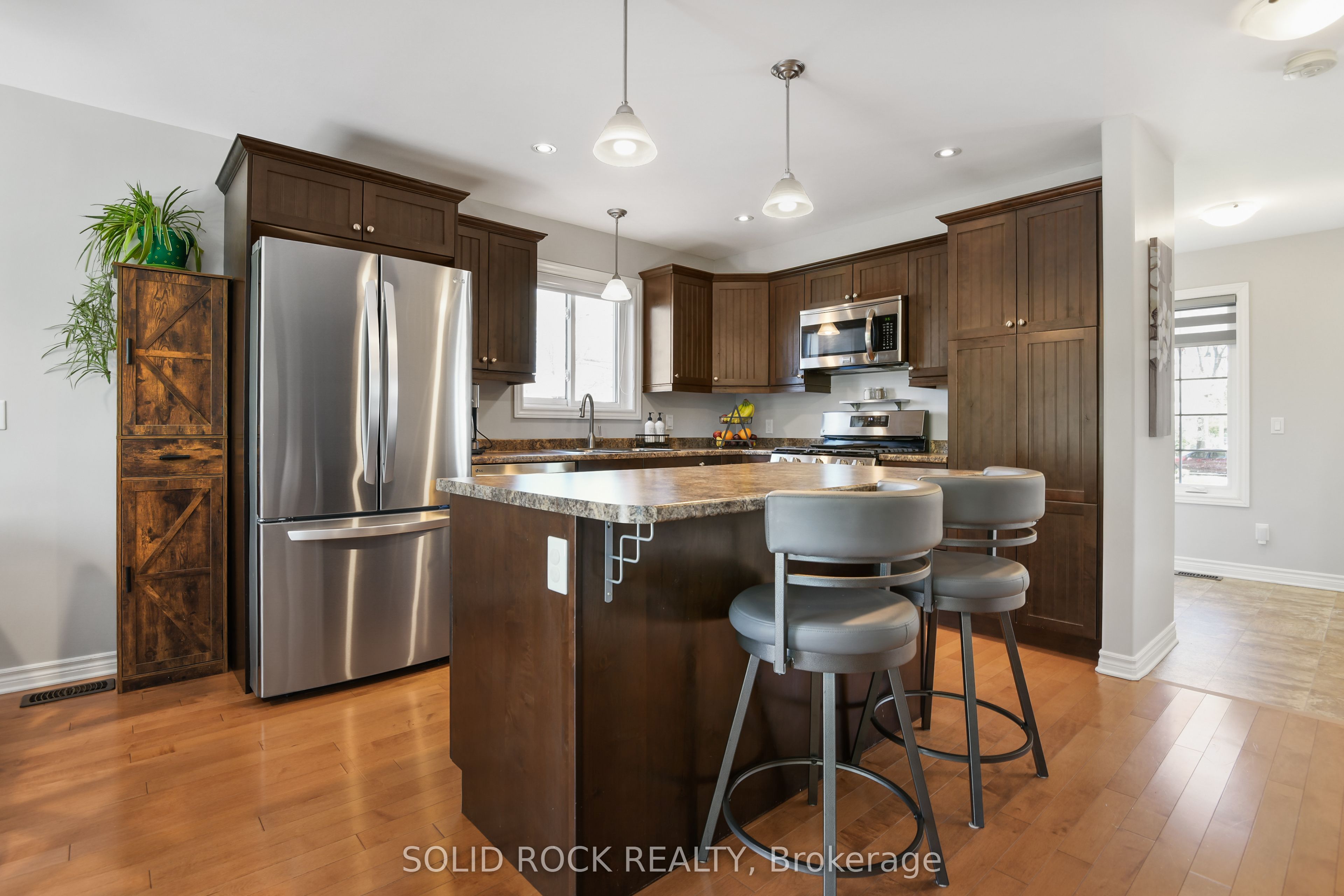 55 Woodward Street Property Photo 4