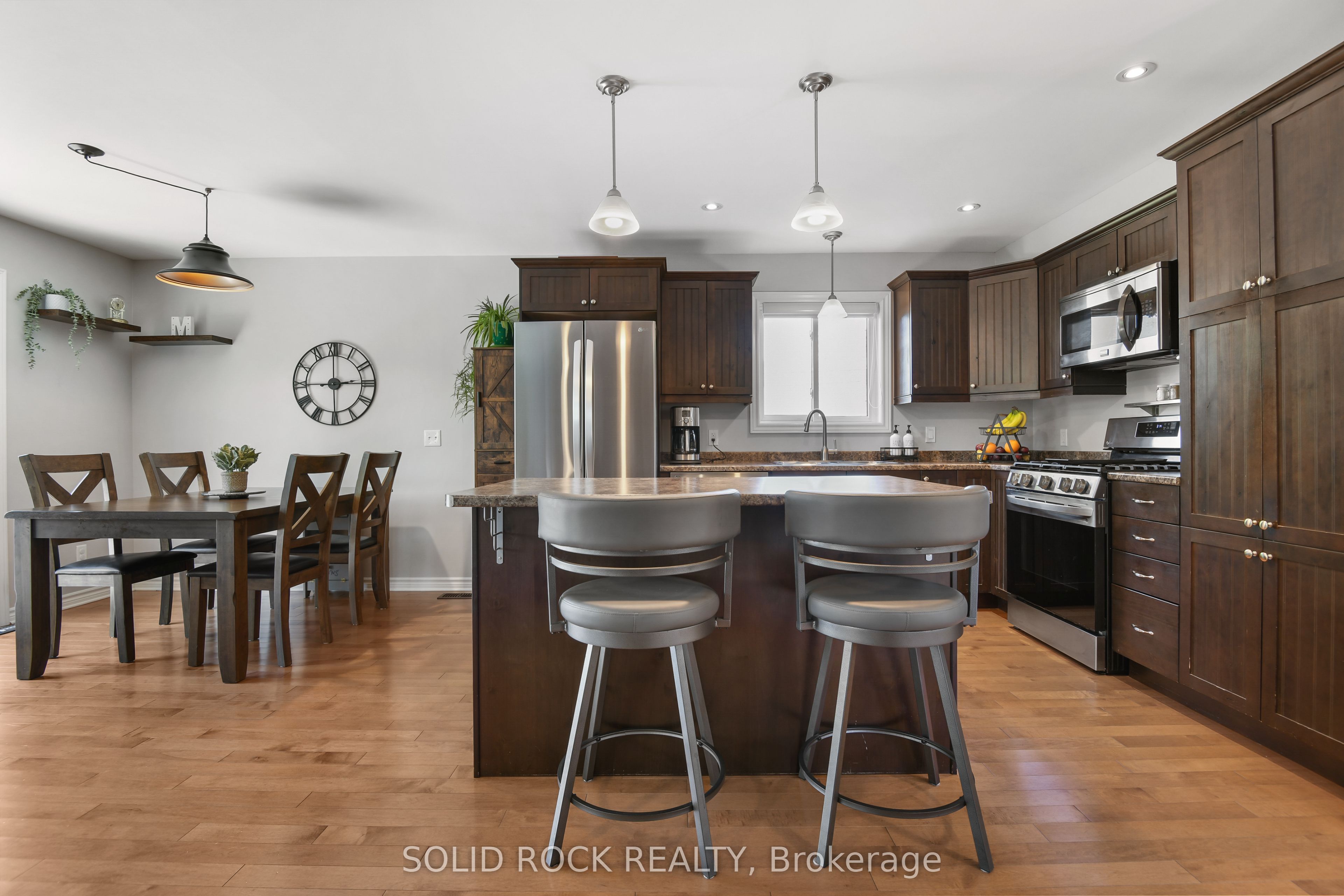 55 Woodward Street Property Photo 5