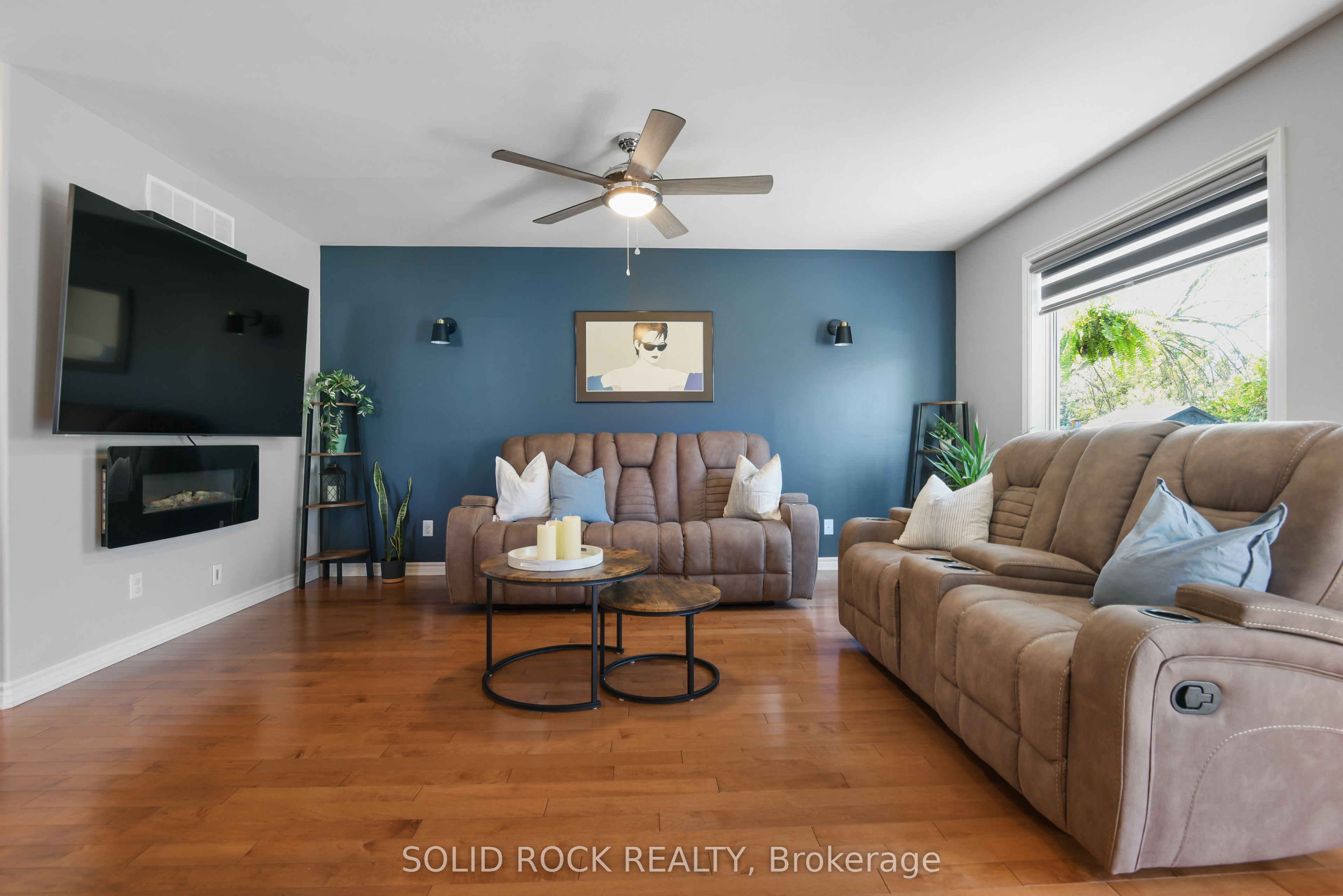 55 Woodward Street Property Photo 10