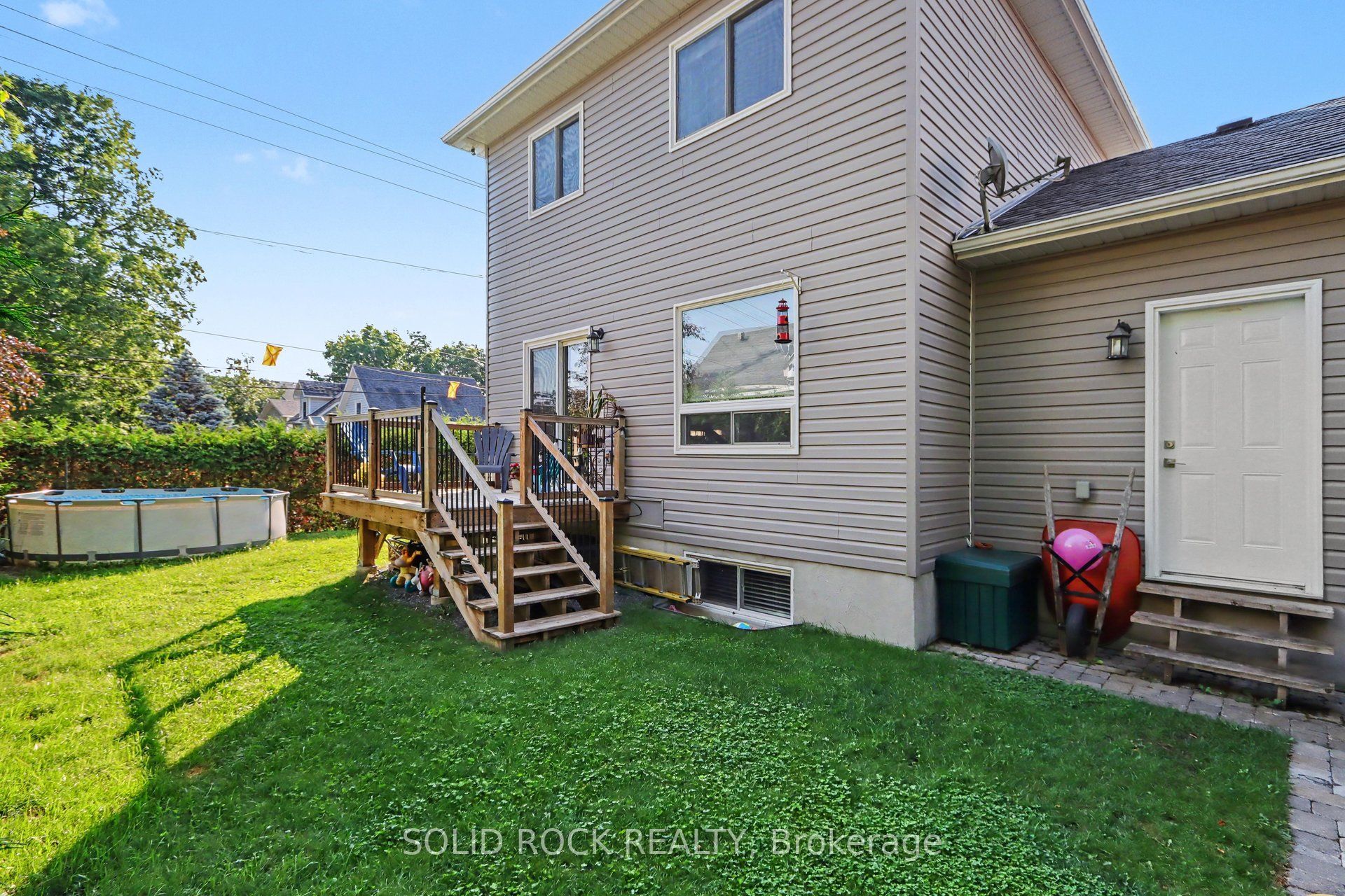 55 Woodward Street Property Photo 28