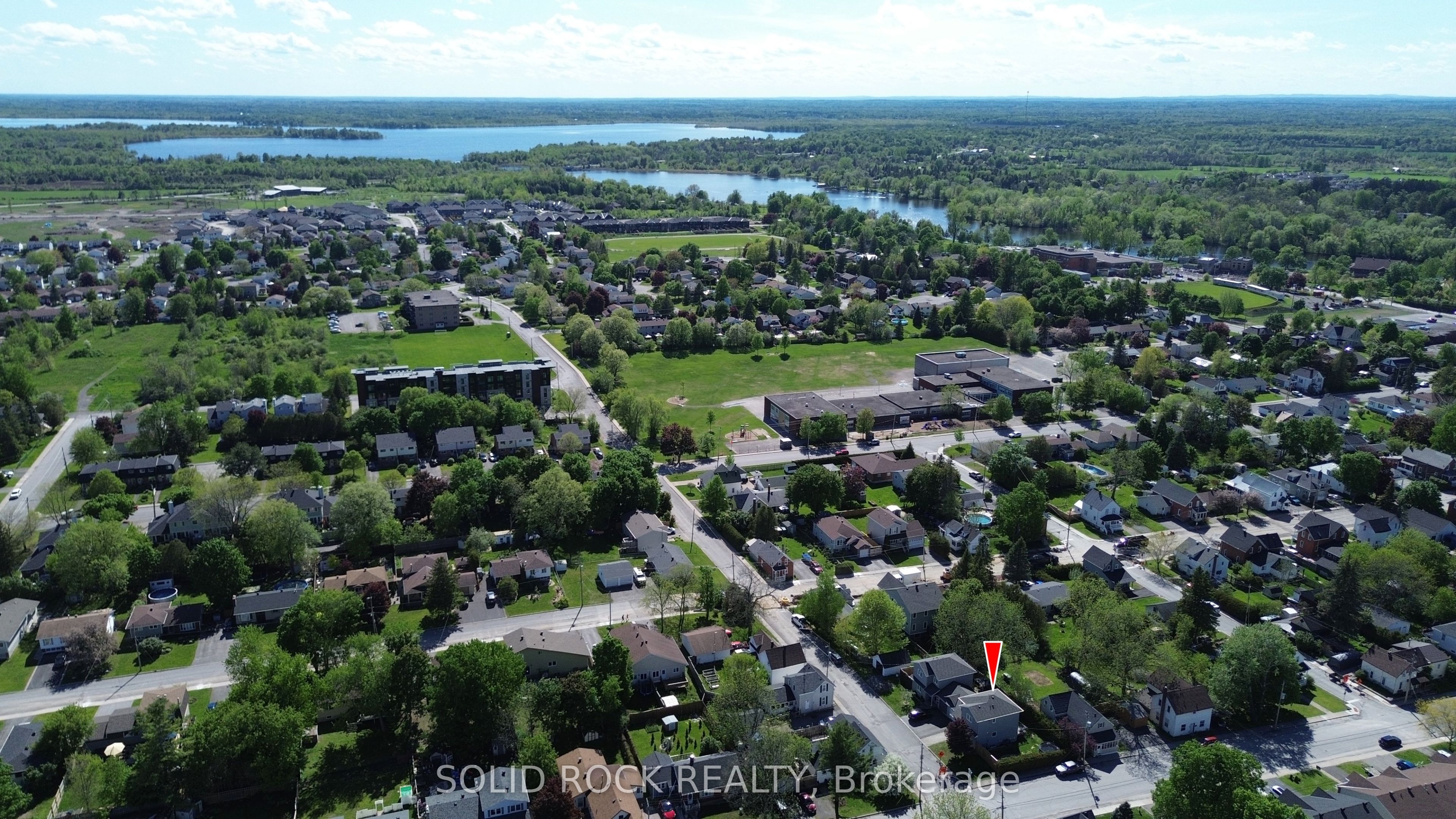 55 Woodward Street Property Photo 33