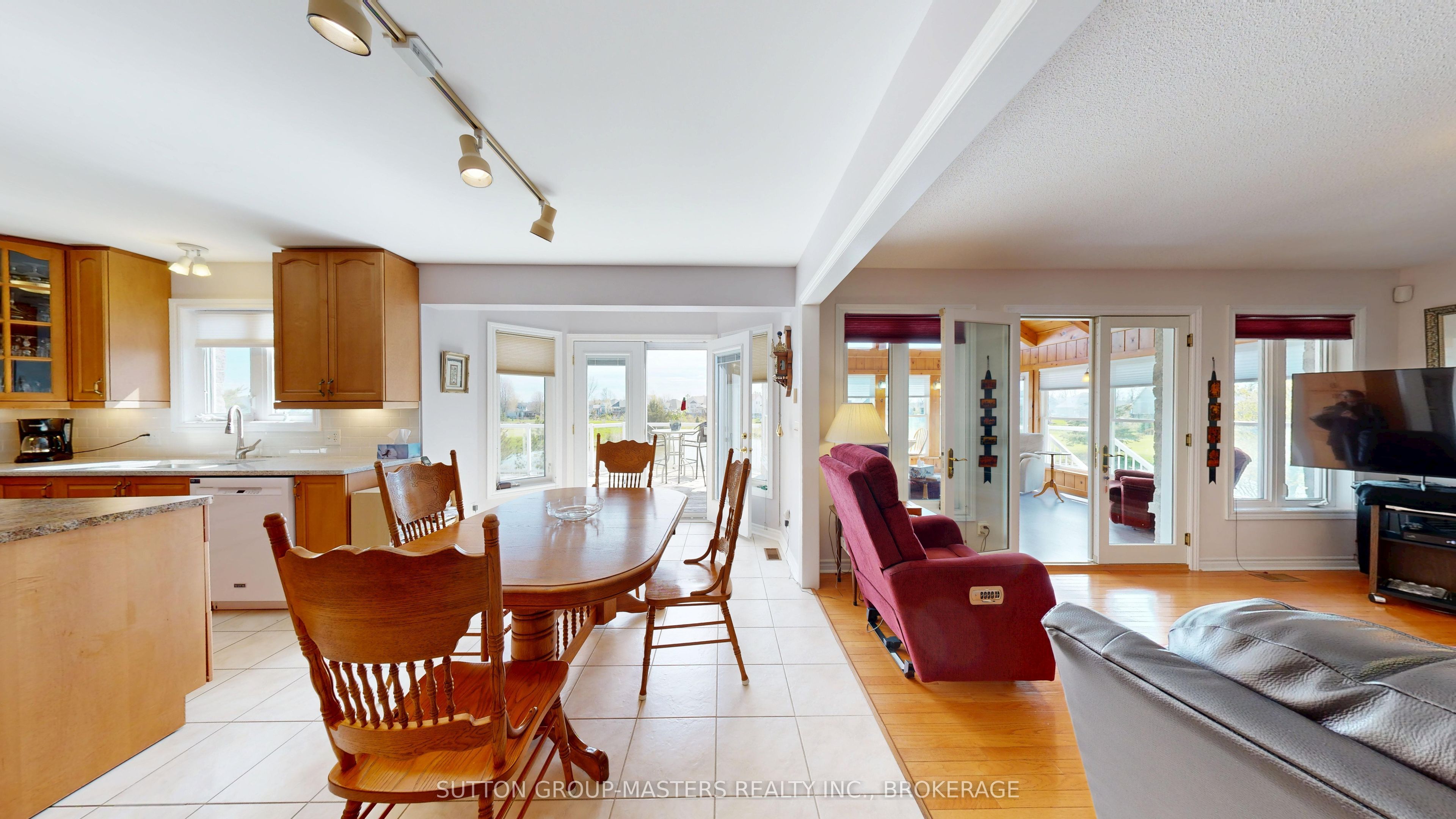 36 Glenora Drive Property Photo 14