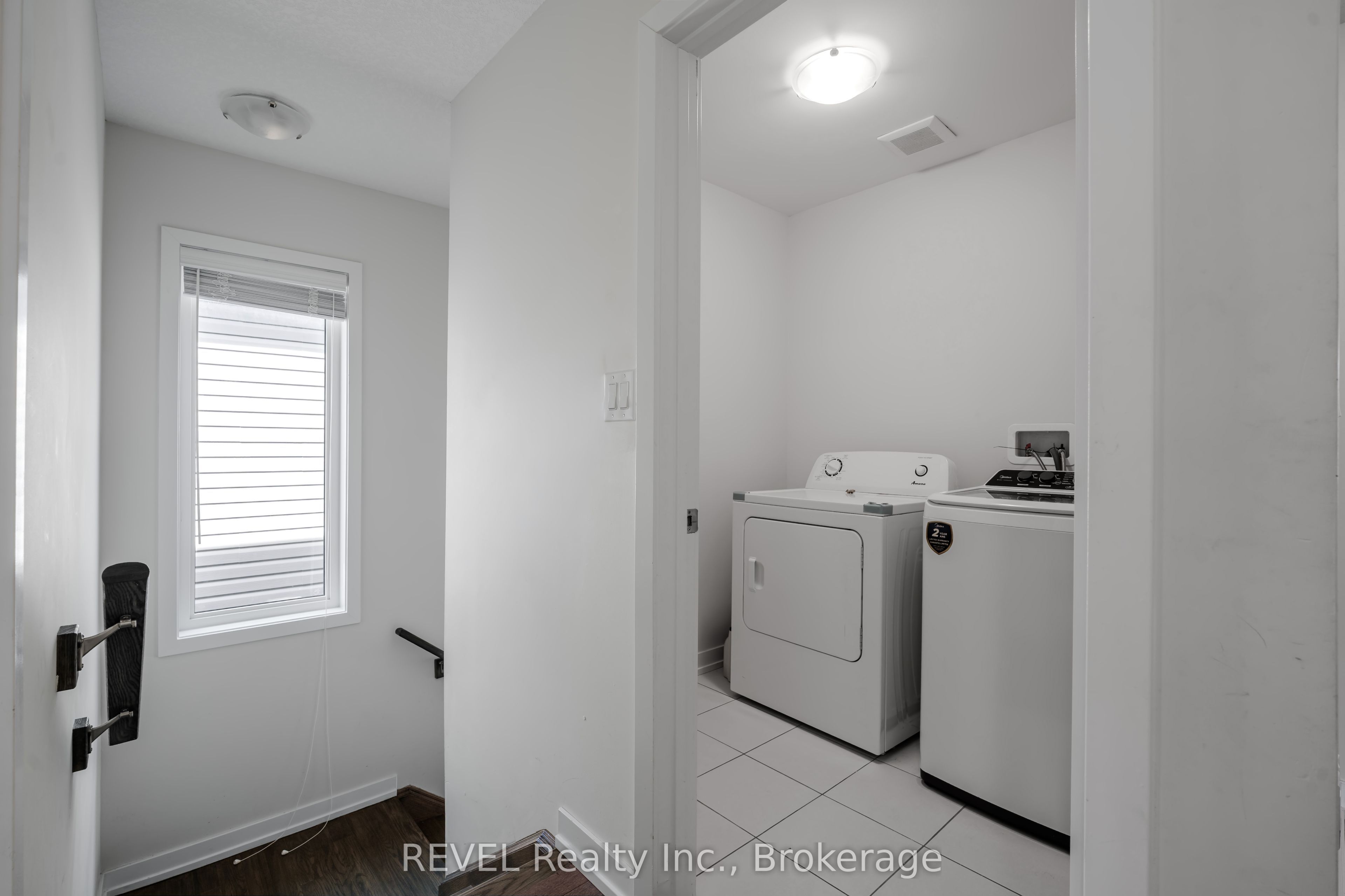 111 Sunflower Crescent Property Photo 14