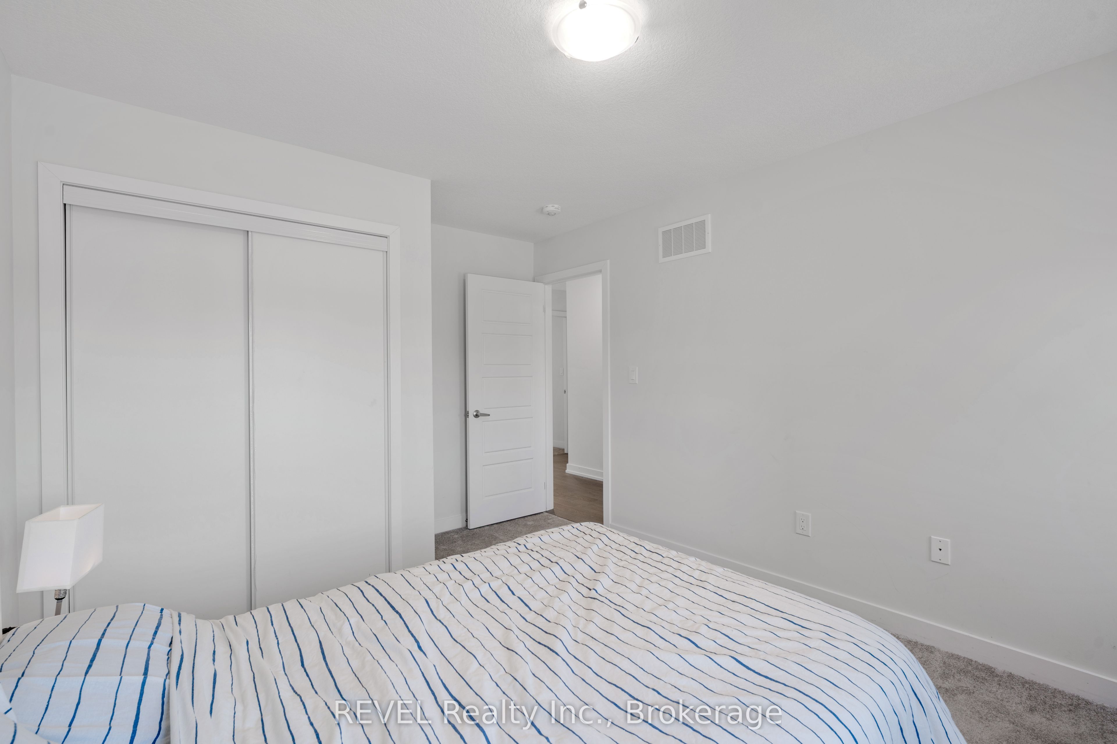 111 Sunflower Crescent Property Photo 19