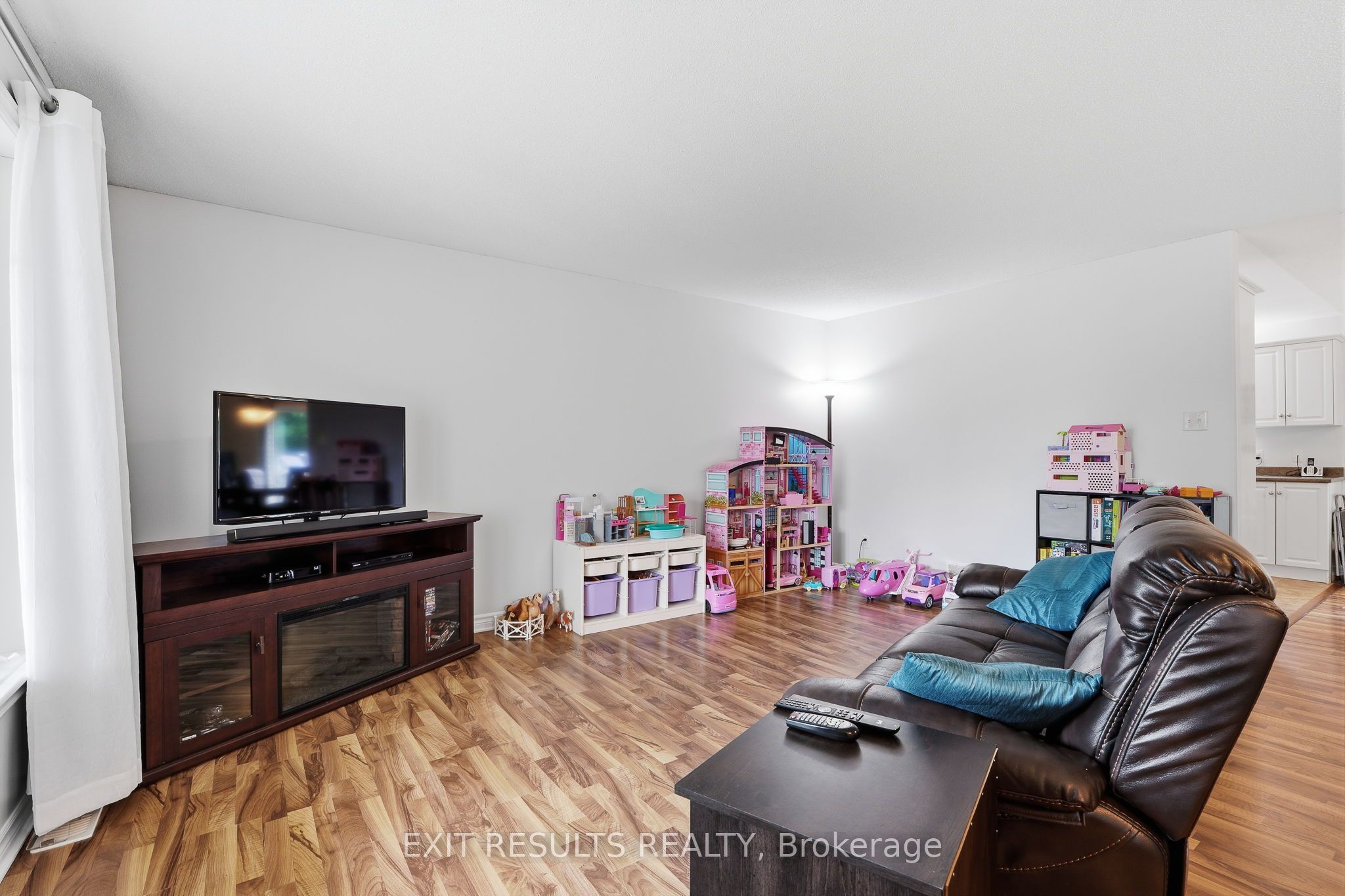 64 Giroux Street Property Photo 4