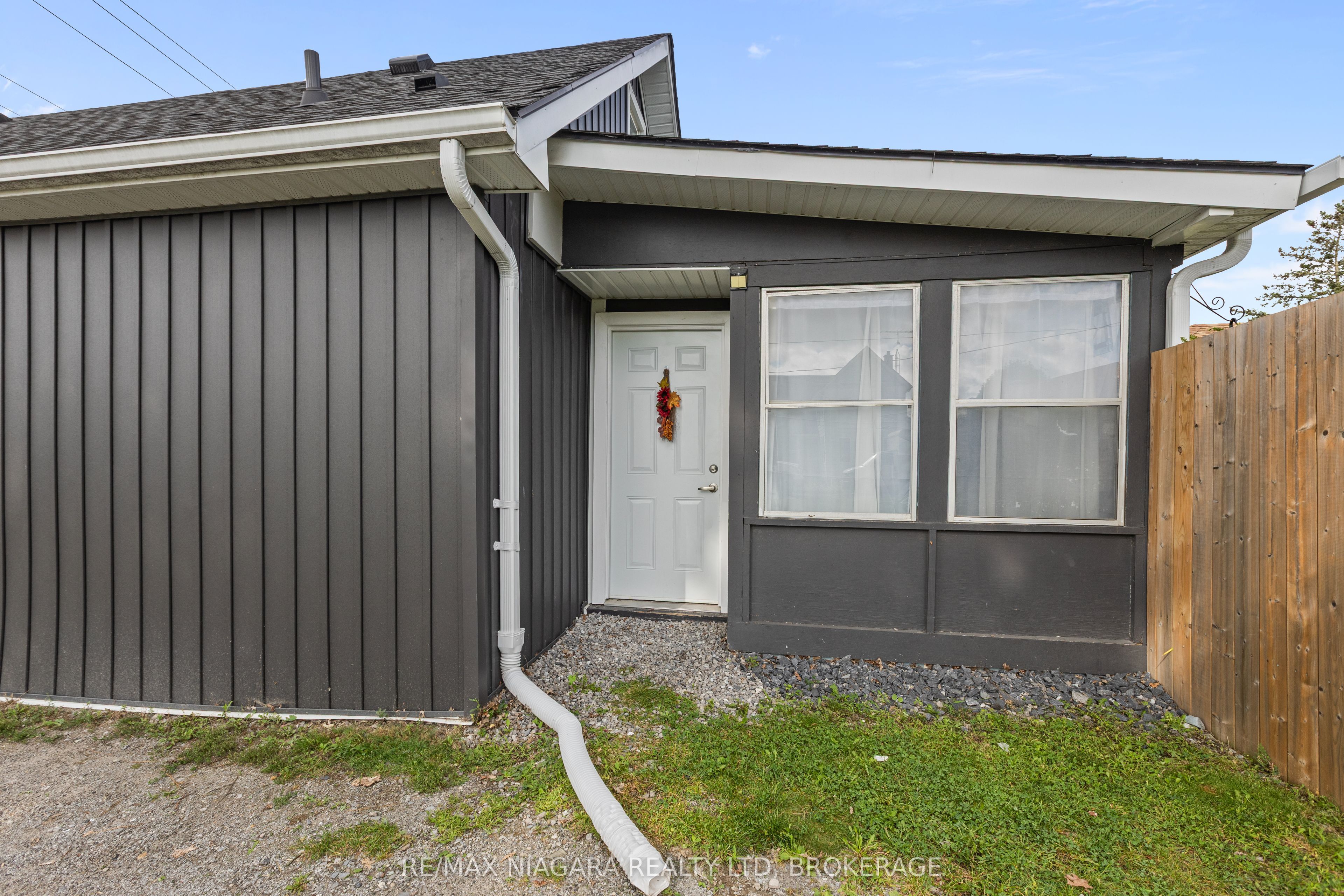 155 Broadway Street Property Photo 4