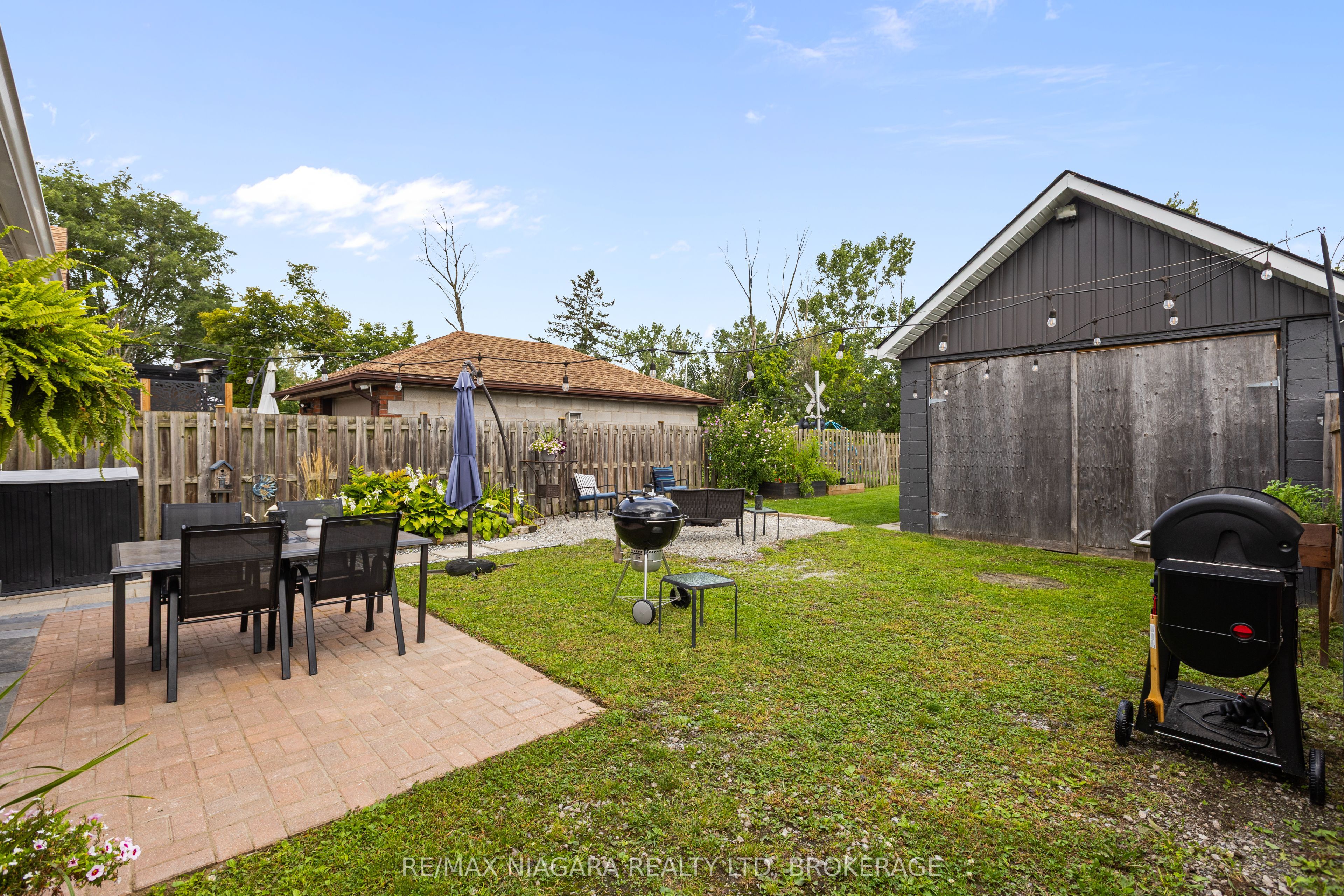 155 Broadway Street Property Photo 5