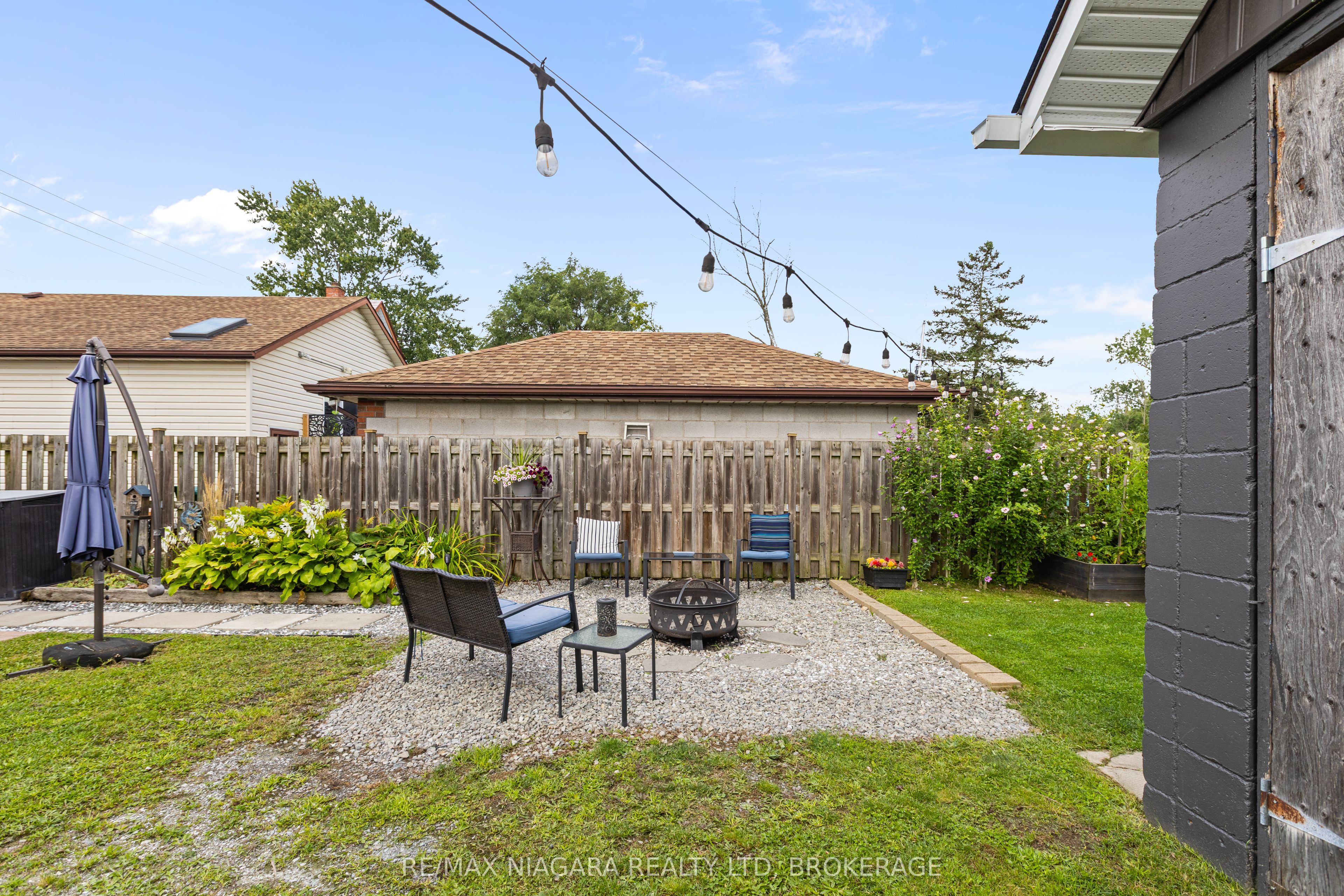 155 Broadway Street Property Photo 8