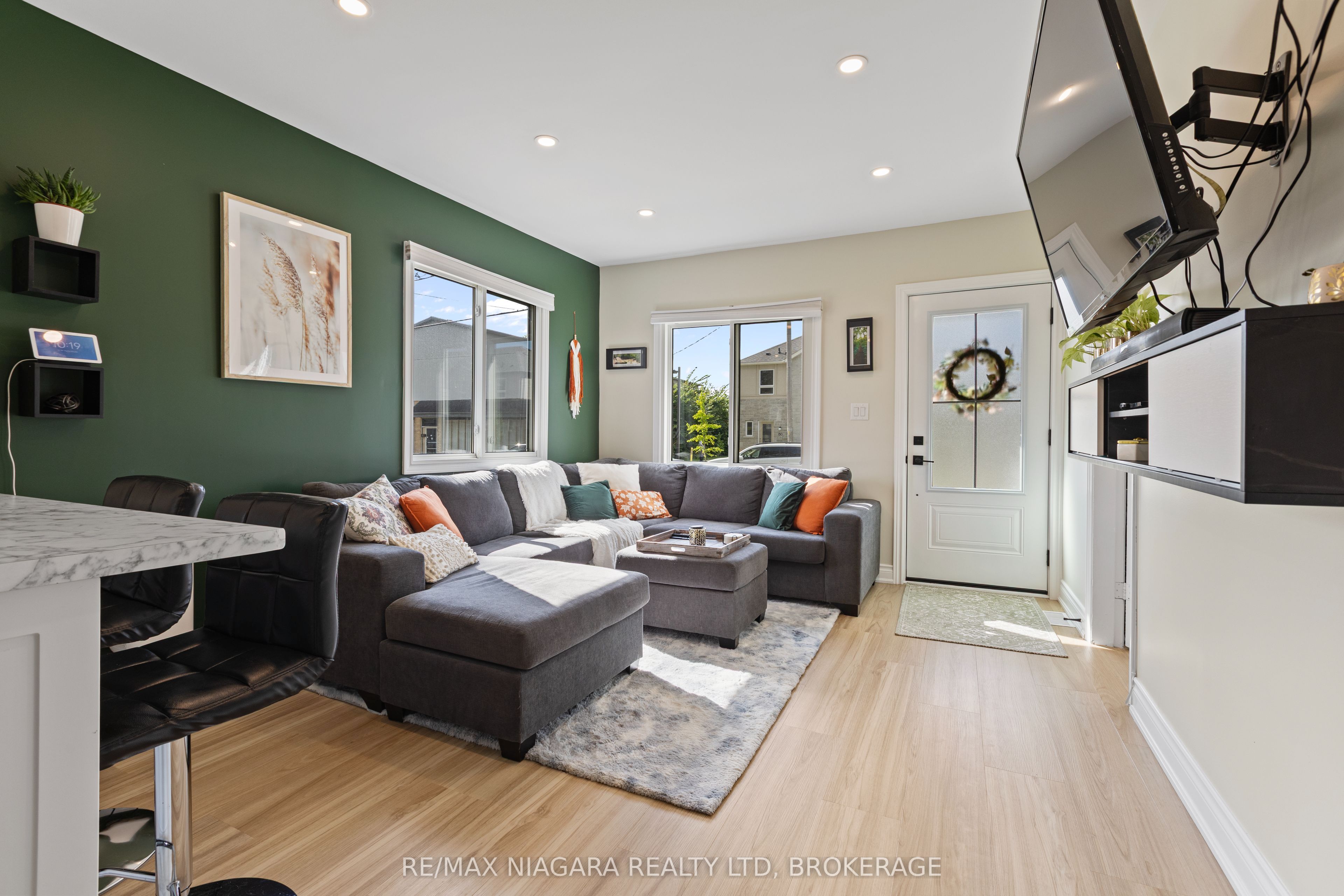 155 Broadway Street Property Photo 13
