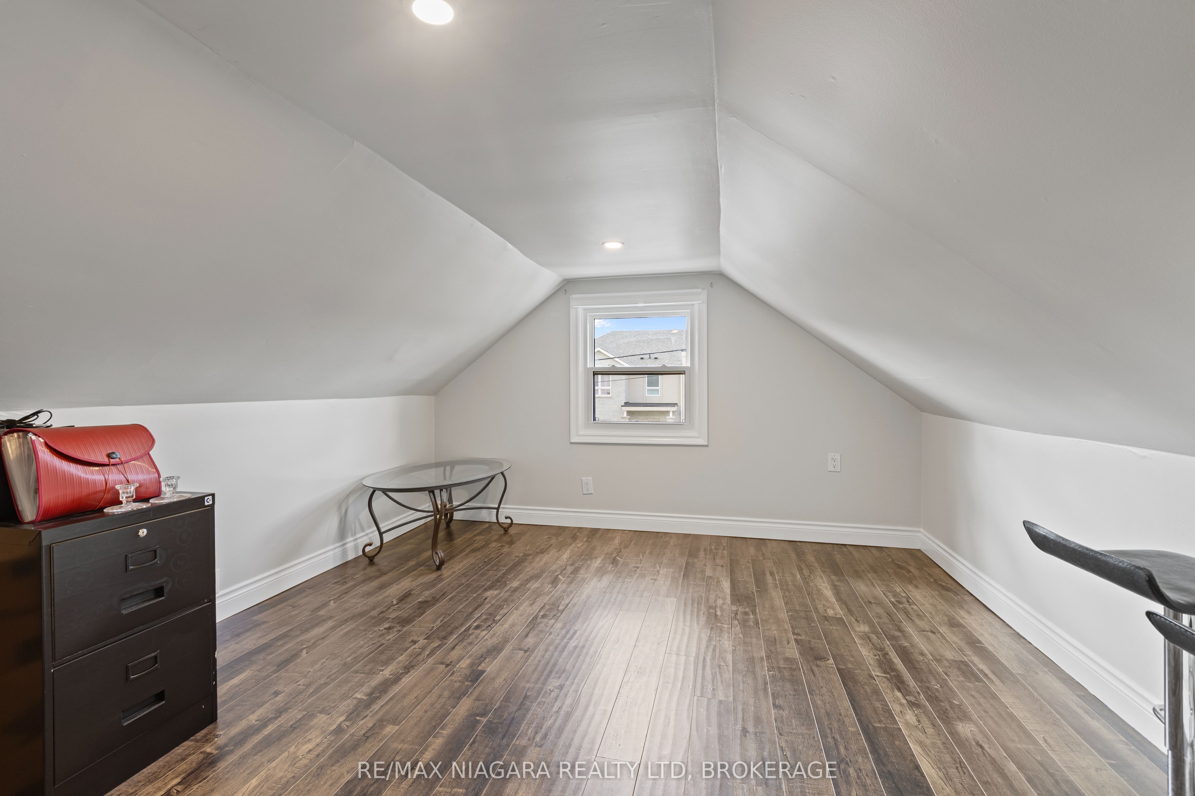 155 Broadway Street Property Photo 27