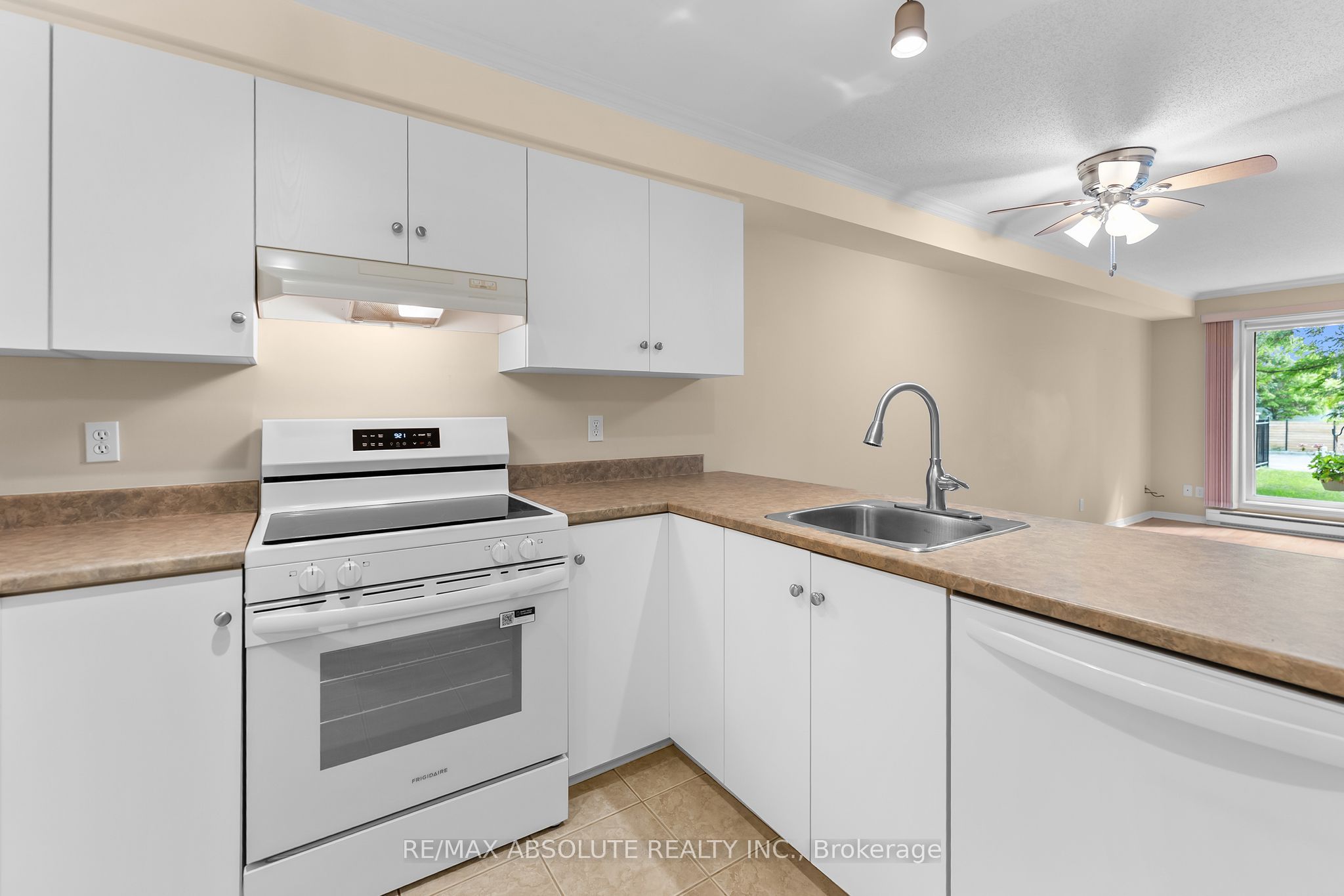 16 Sheffield Street 107 Property Photo 12