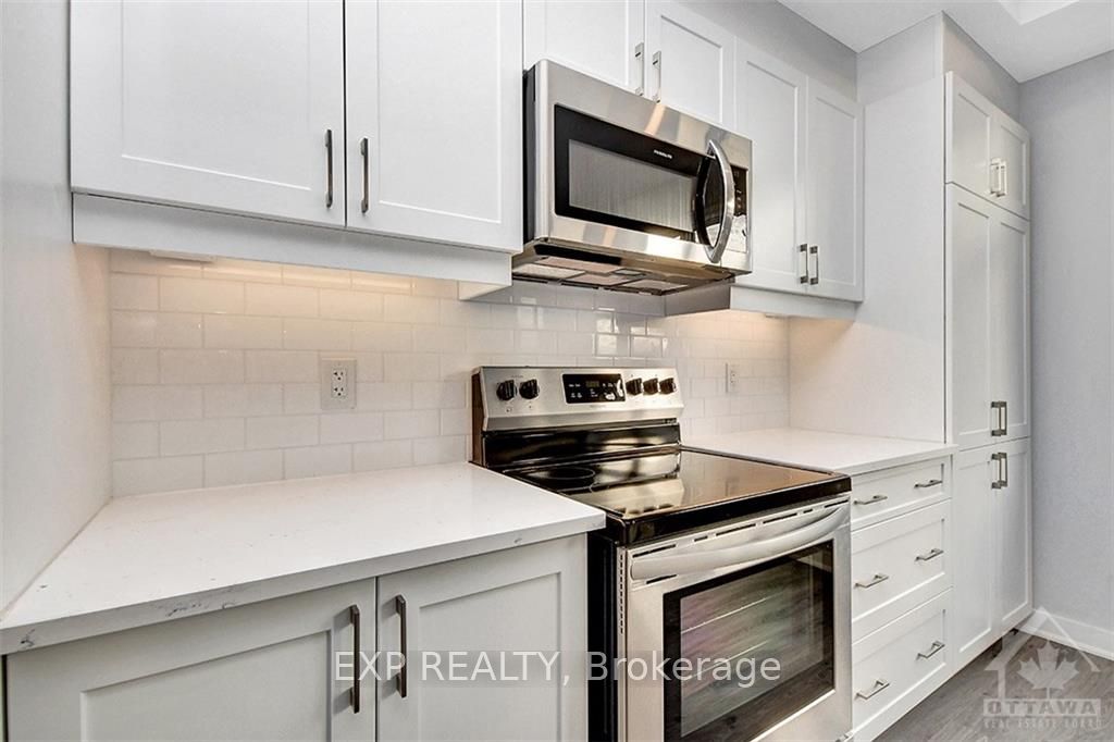 821 Mikinak Road Property Photo 18