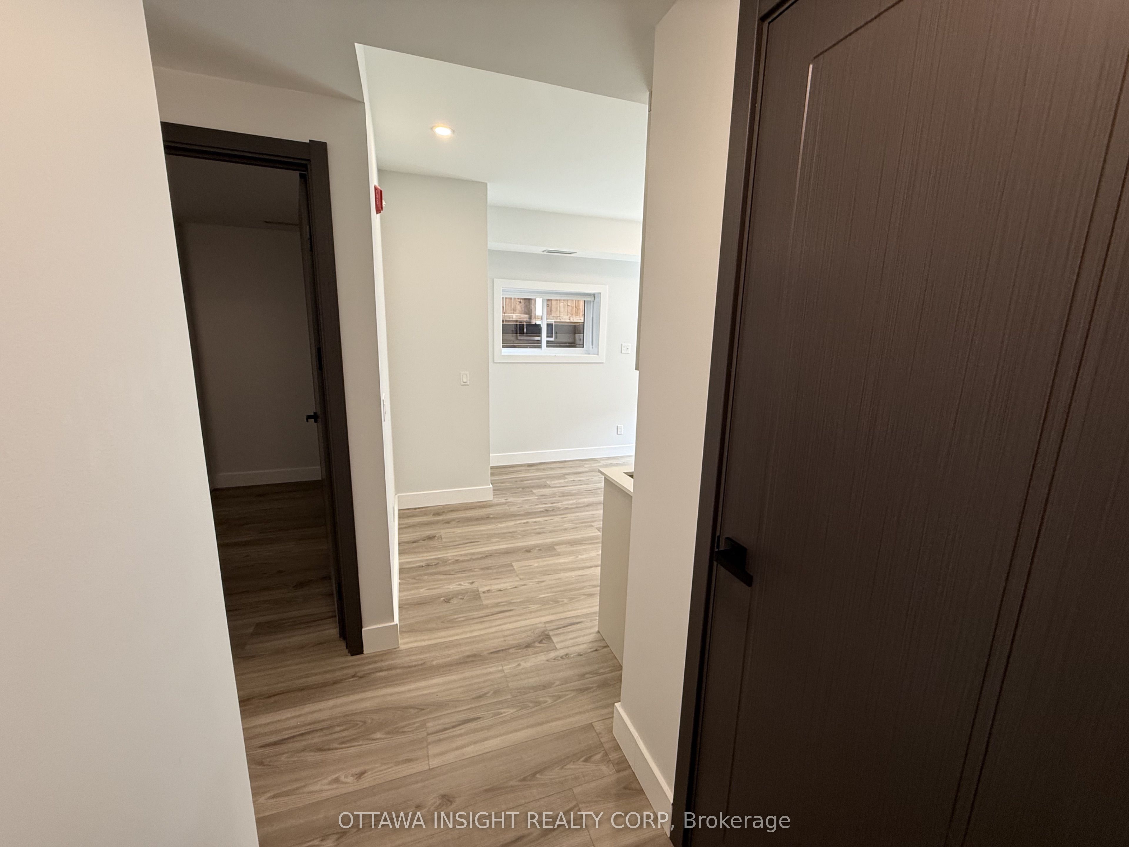 266 Carruthers Avenue 4 Property Photo 2