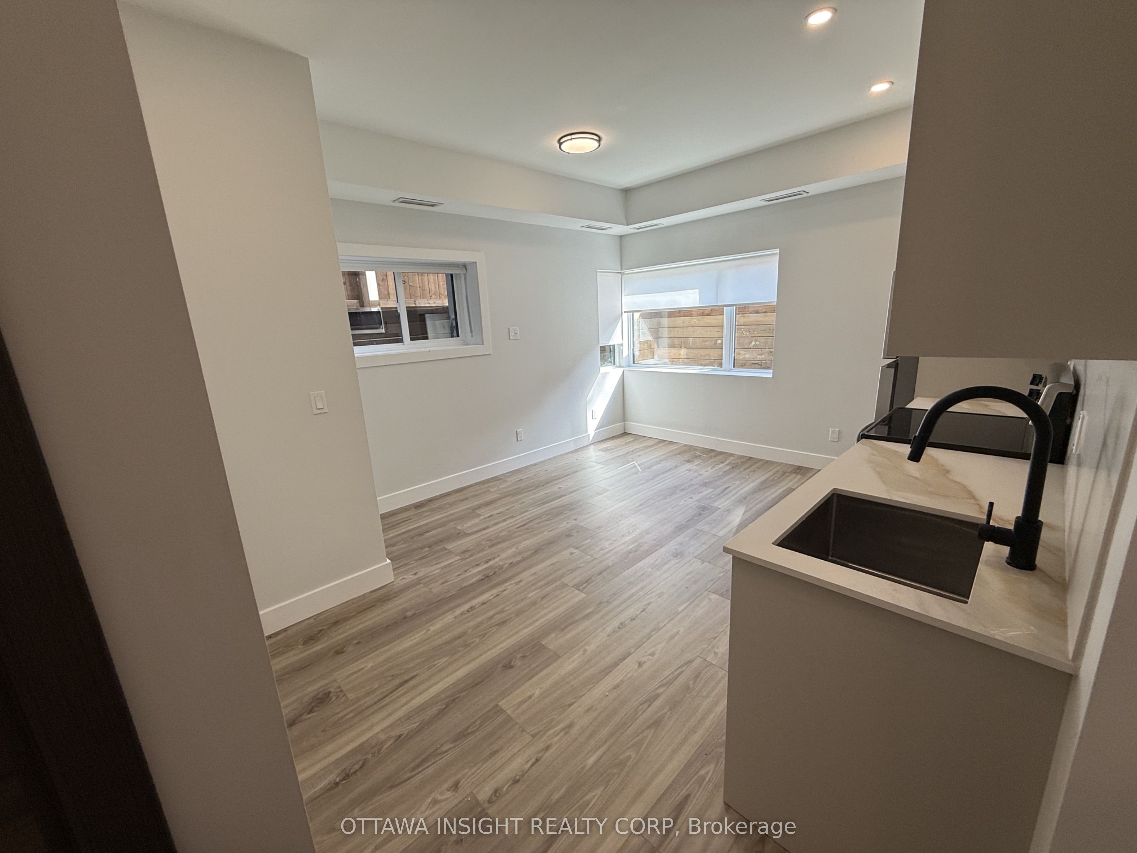 266 Carruthers Avenue 4 Property Photo 3