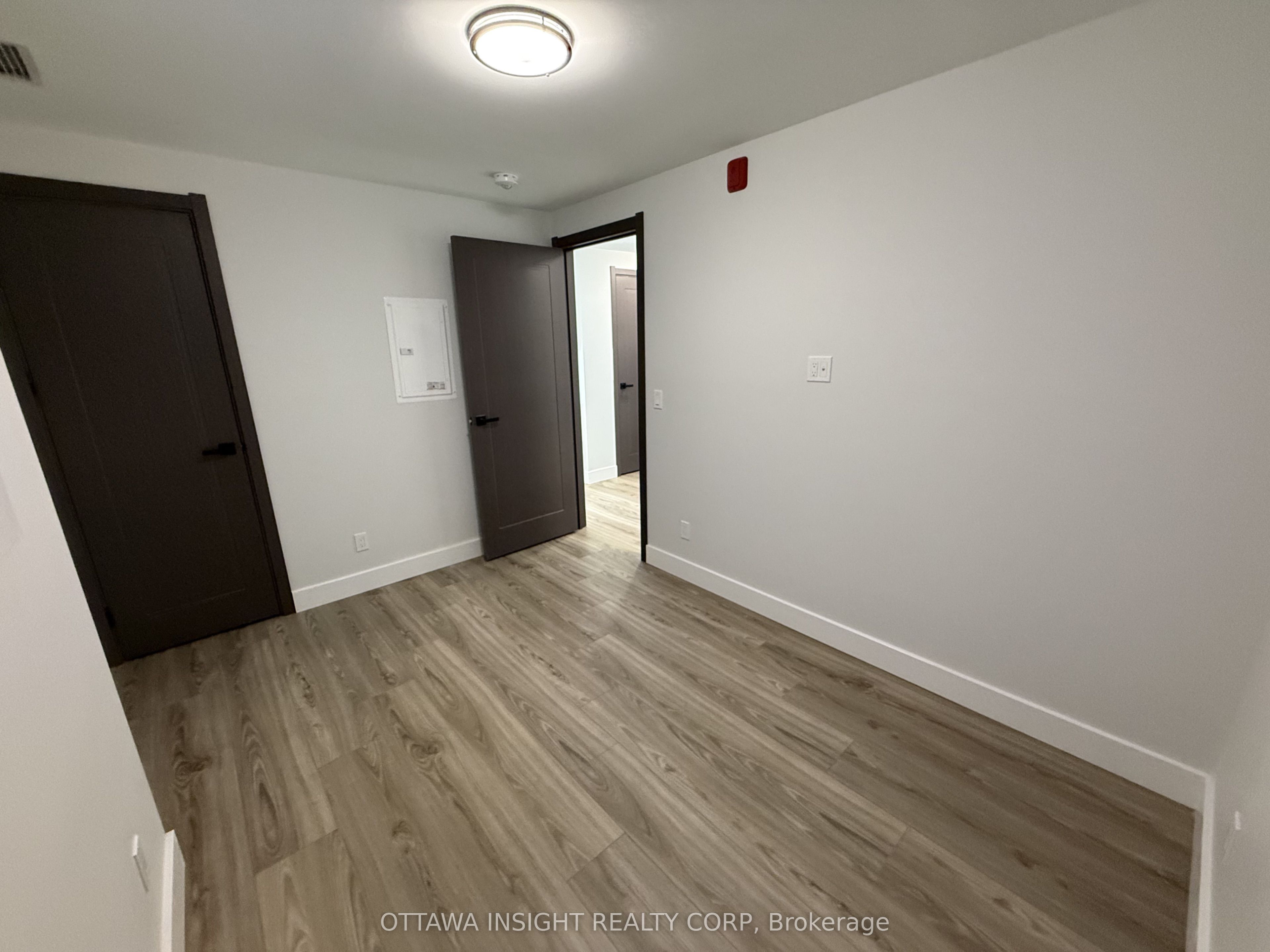 266 Carruthers Avenue 4 Property Photo 8