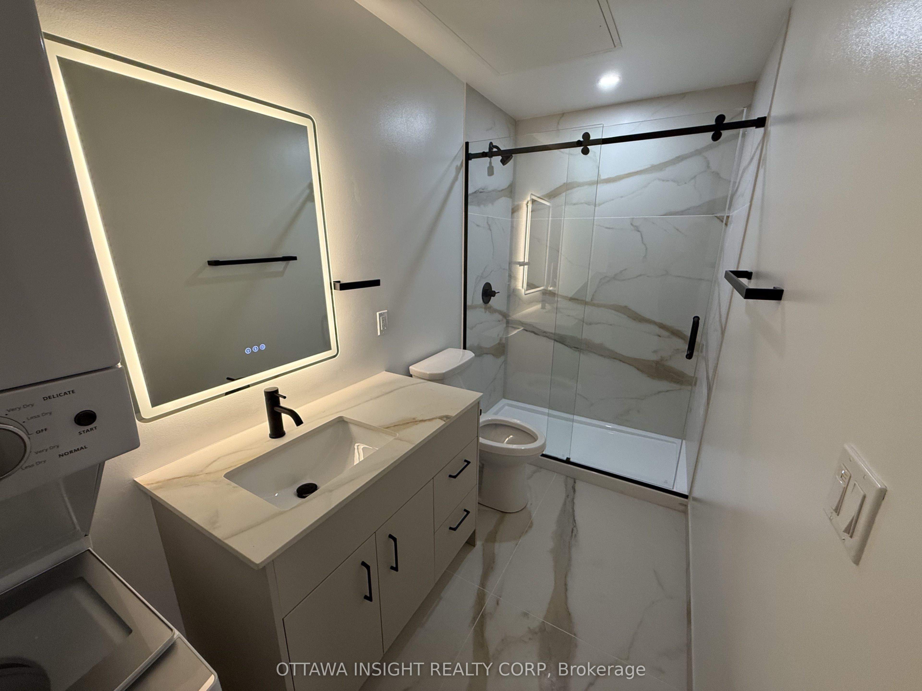 266 Carruthers Avenue 4 Property Photo 11