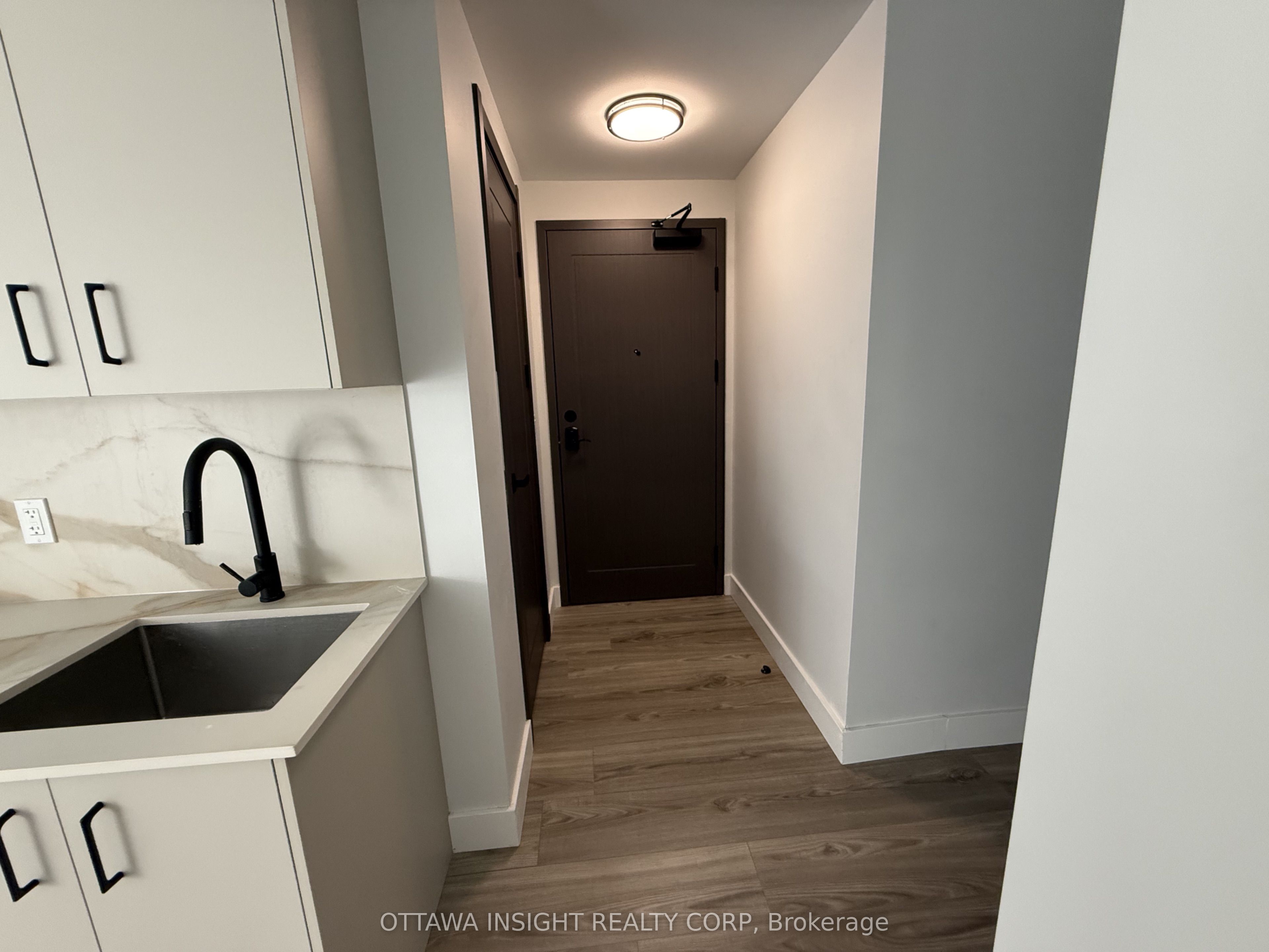 266 Carruthers Avenue 4 Property Photo 12