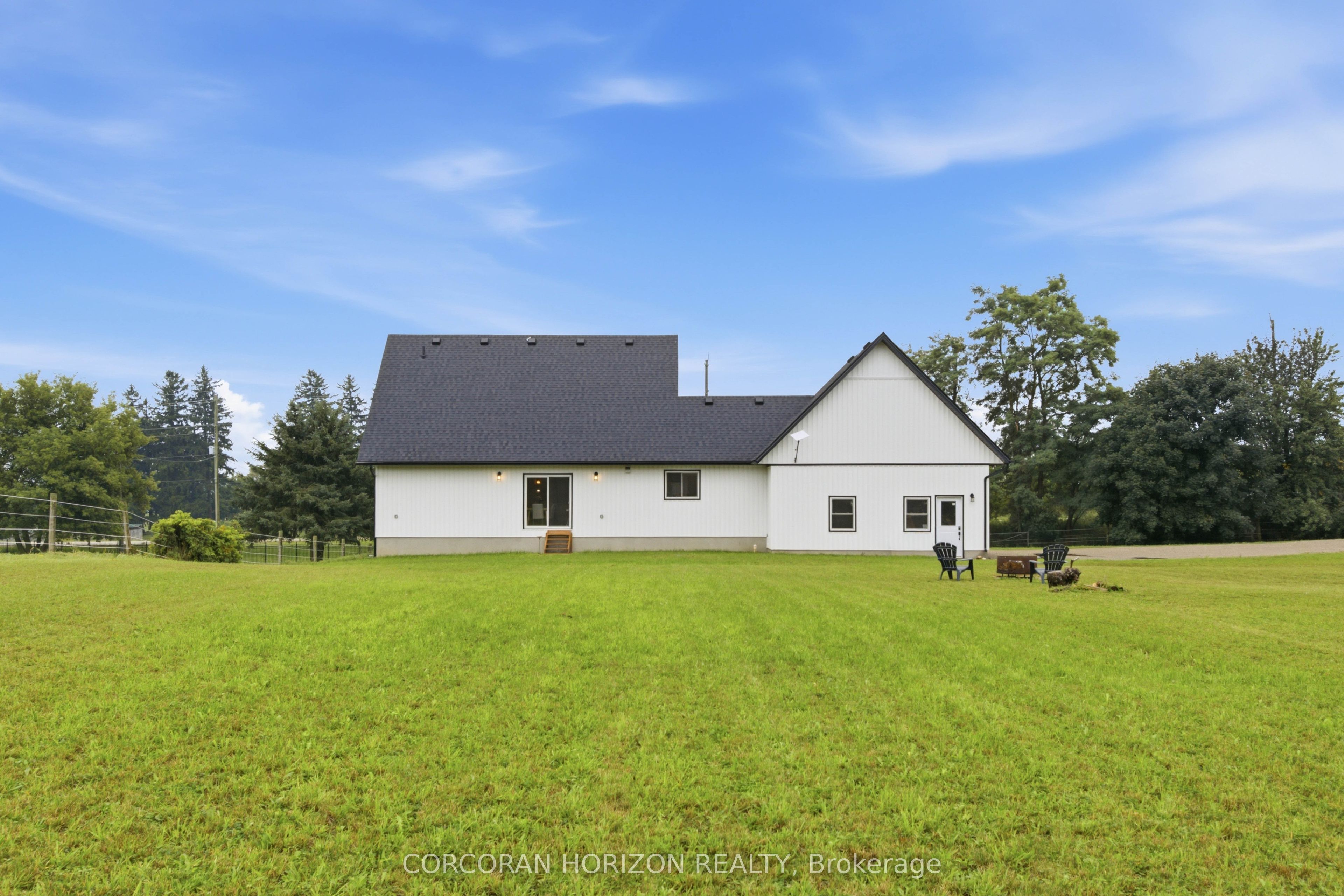 1238 Snyder's Road E Property Photo 26