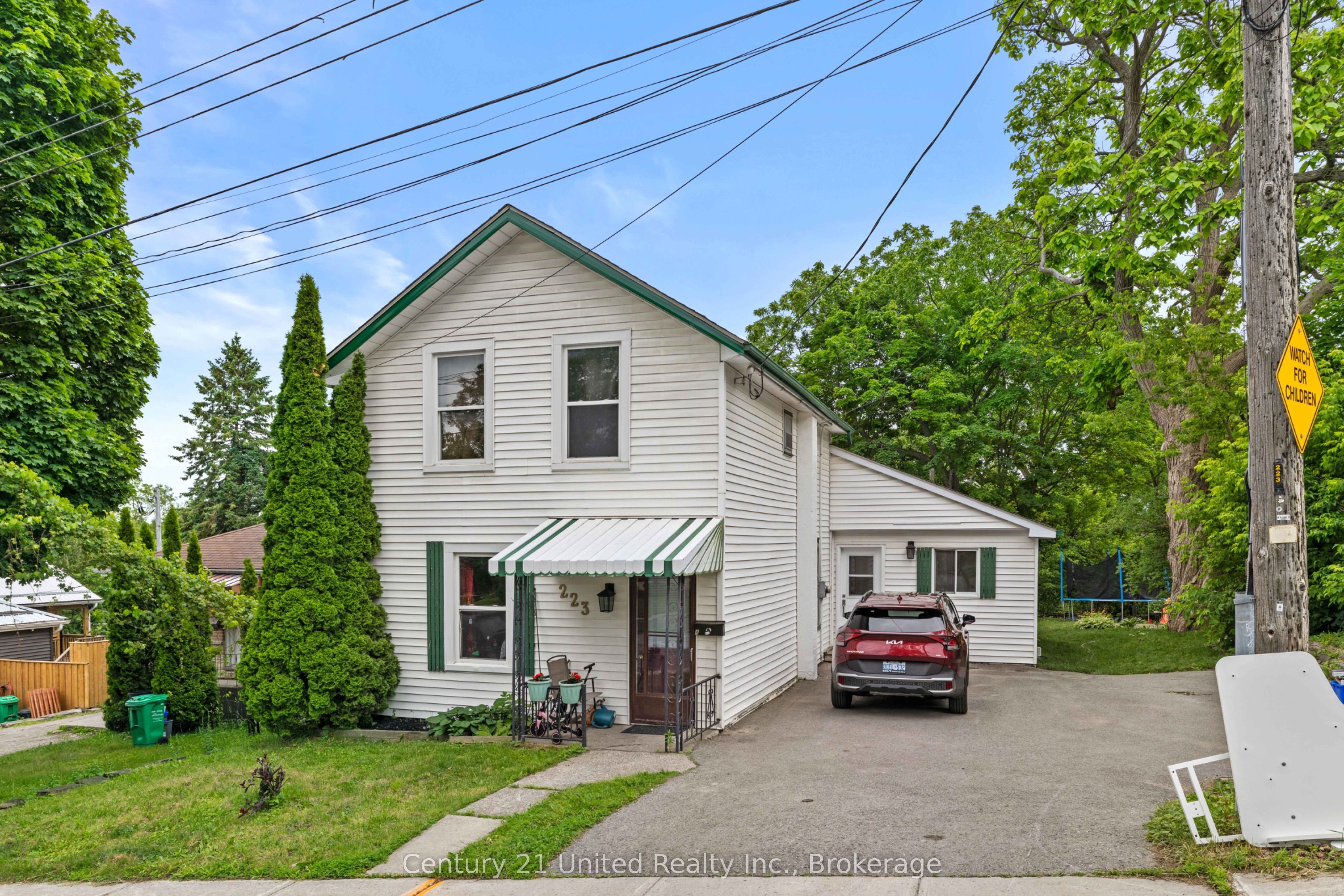 223 Antrim Street Property Photo 1