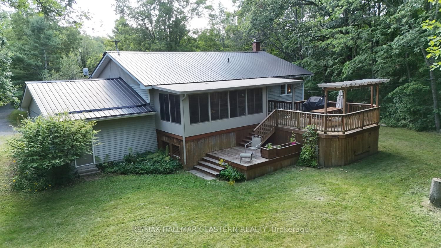 965 Crowe River Road Property Photo 2