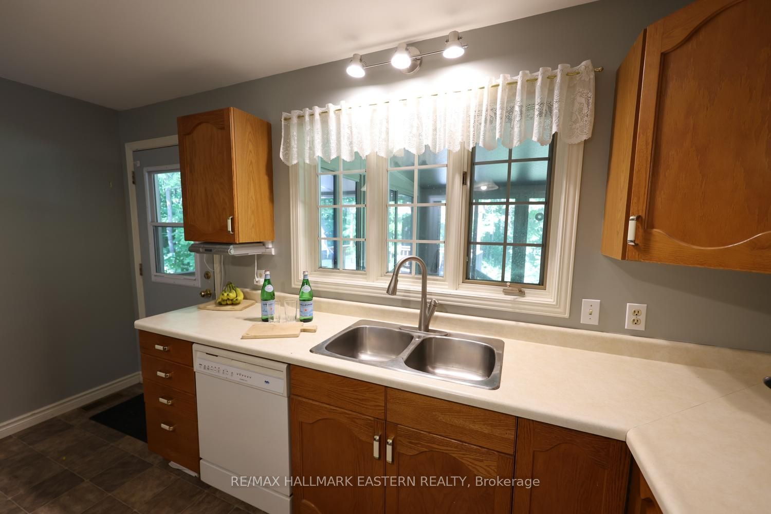 965 Crowe River Road Property Photo 13