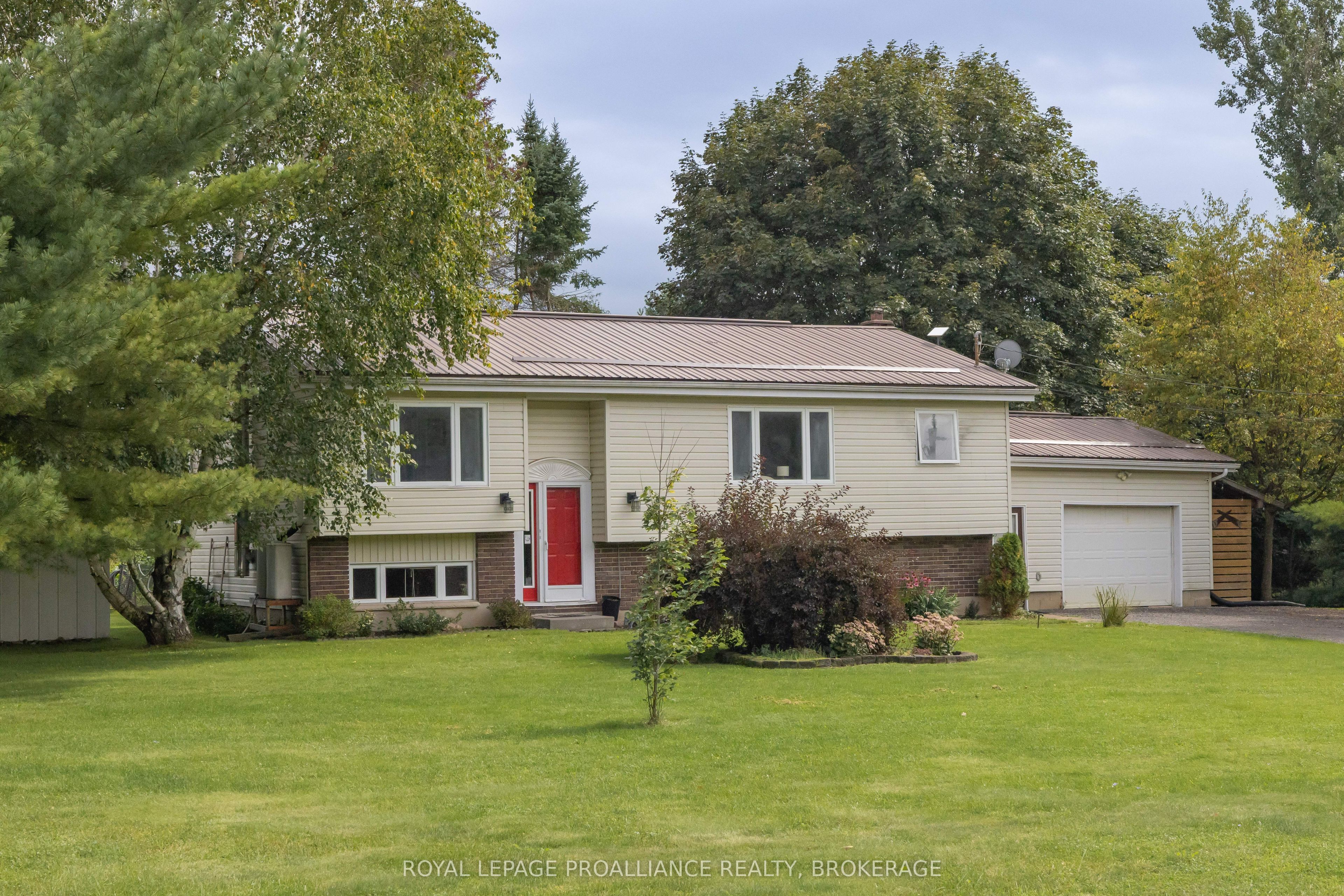4018 County Road 1 E Property Photo 1