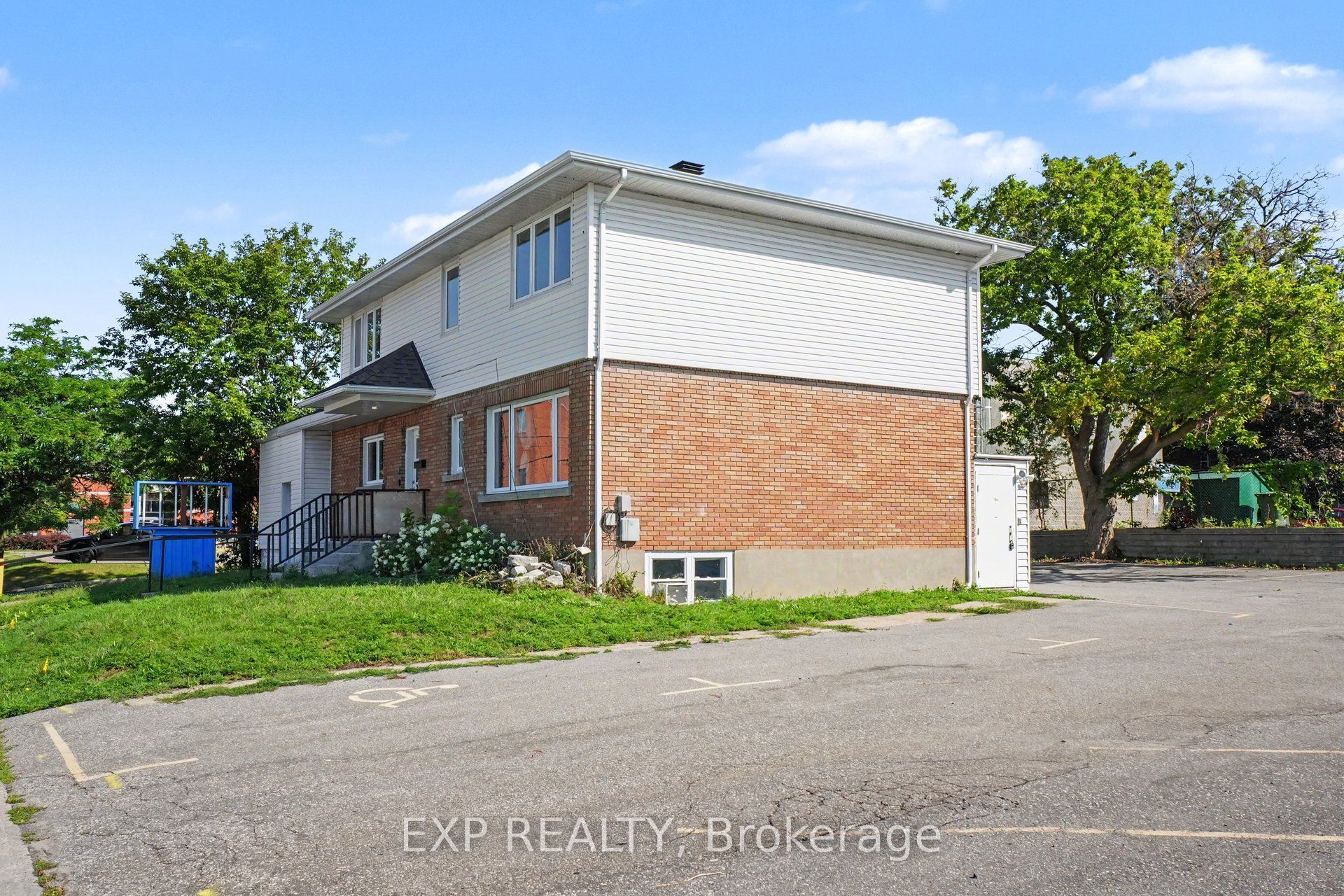 297 Savard Avenue E Property Photo 2