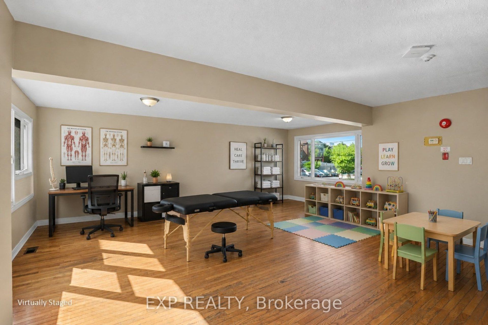 297 Savard Avenue E Property Photo 4
