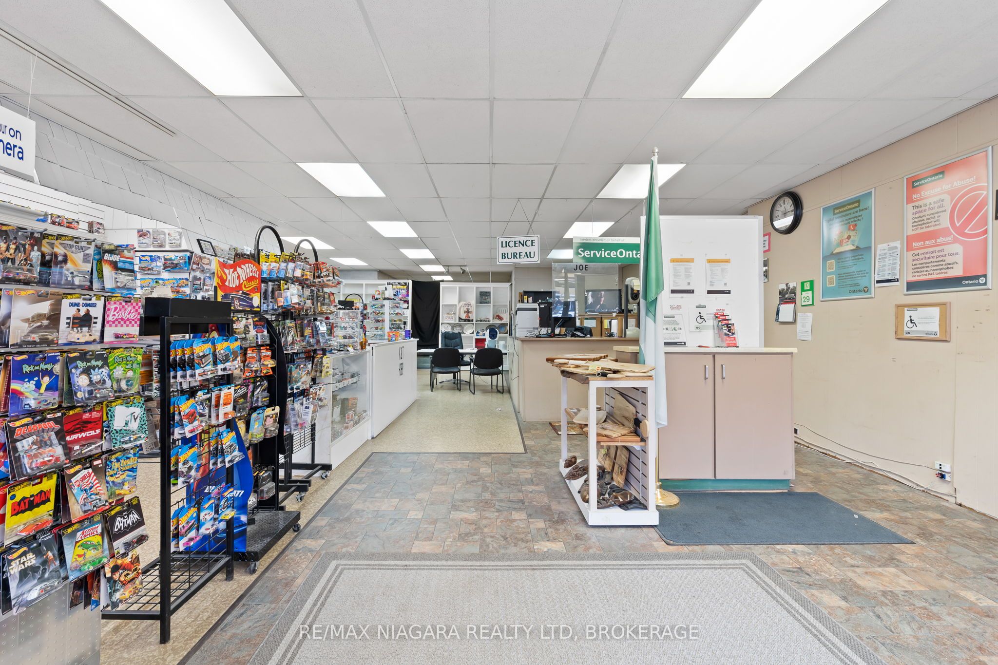 216 King Street Property Photo 10