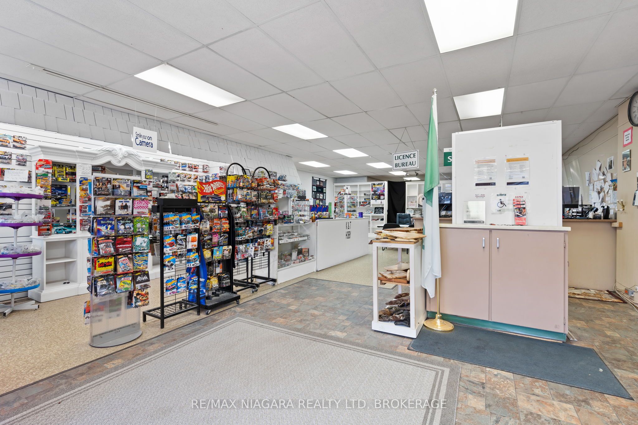 216 King Street Property Photo 11