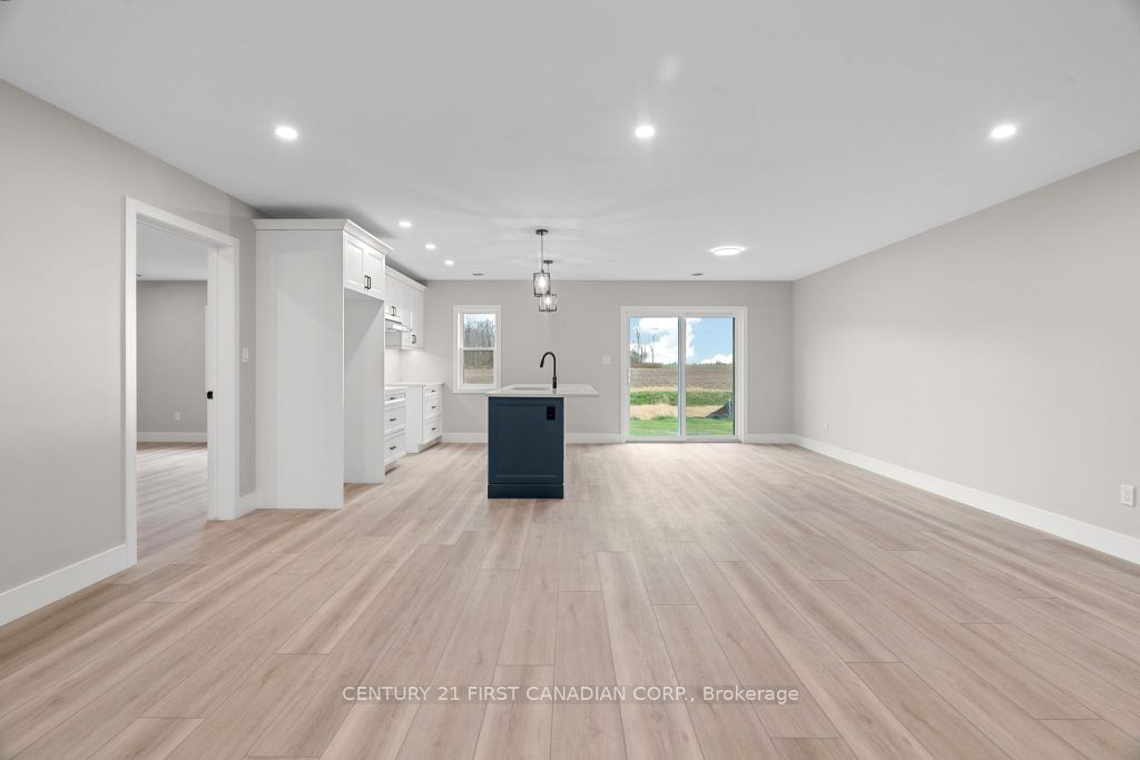 91 Victoria Avenue E Property Photo 10