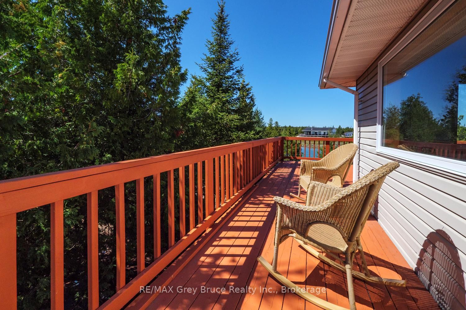 68 Bayshore Avenue S Property Photo 12