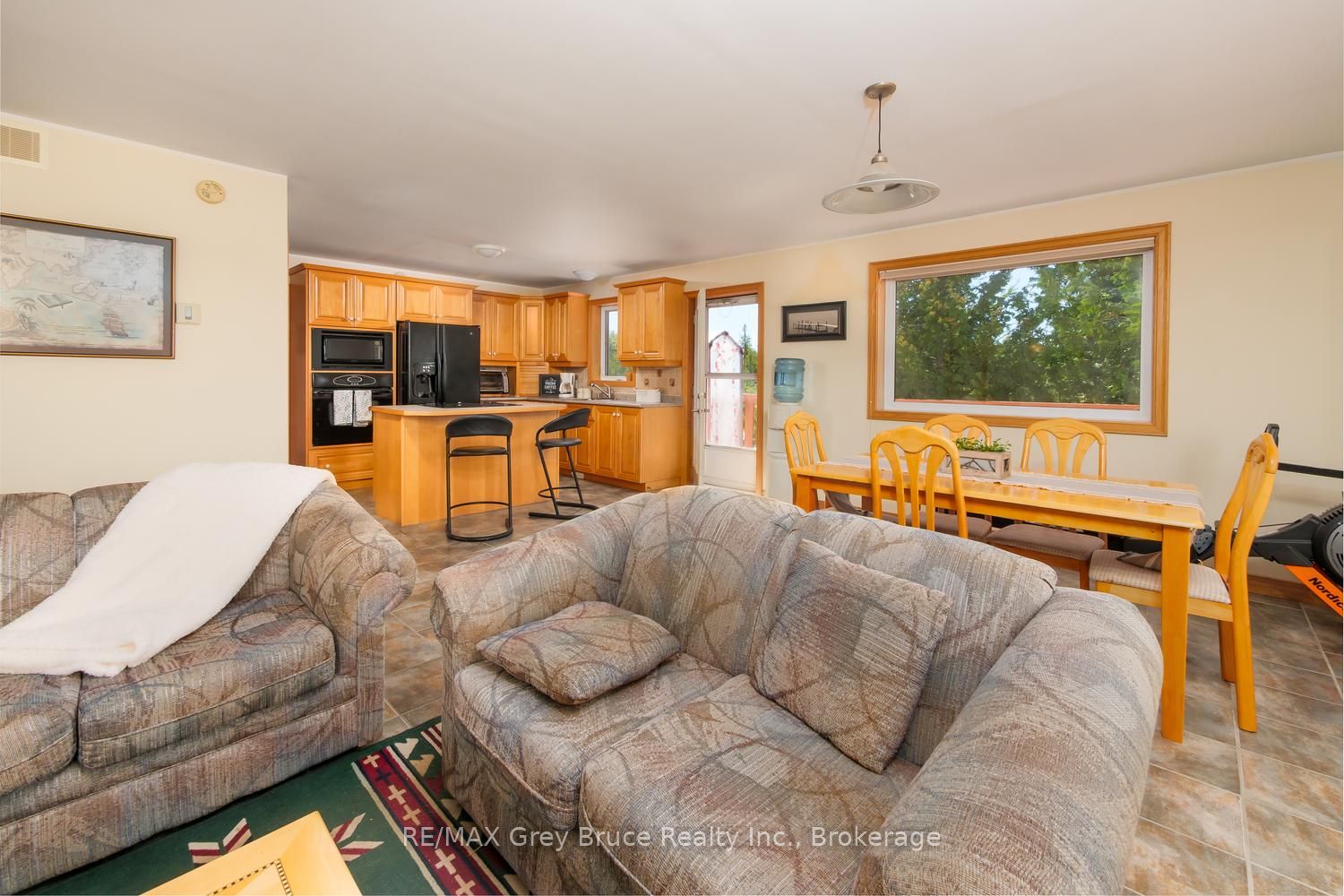 68 Bayshore Avenue S Property Photo 24