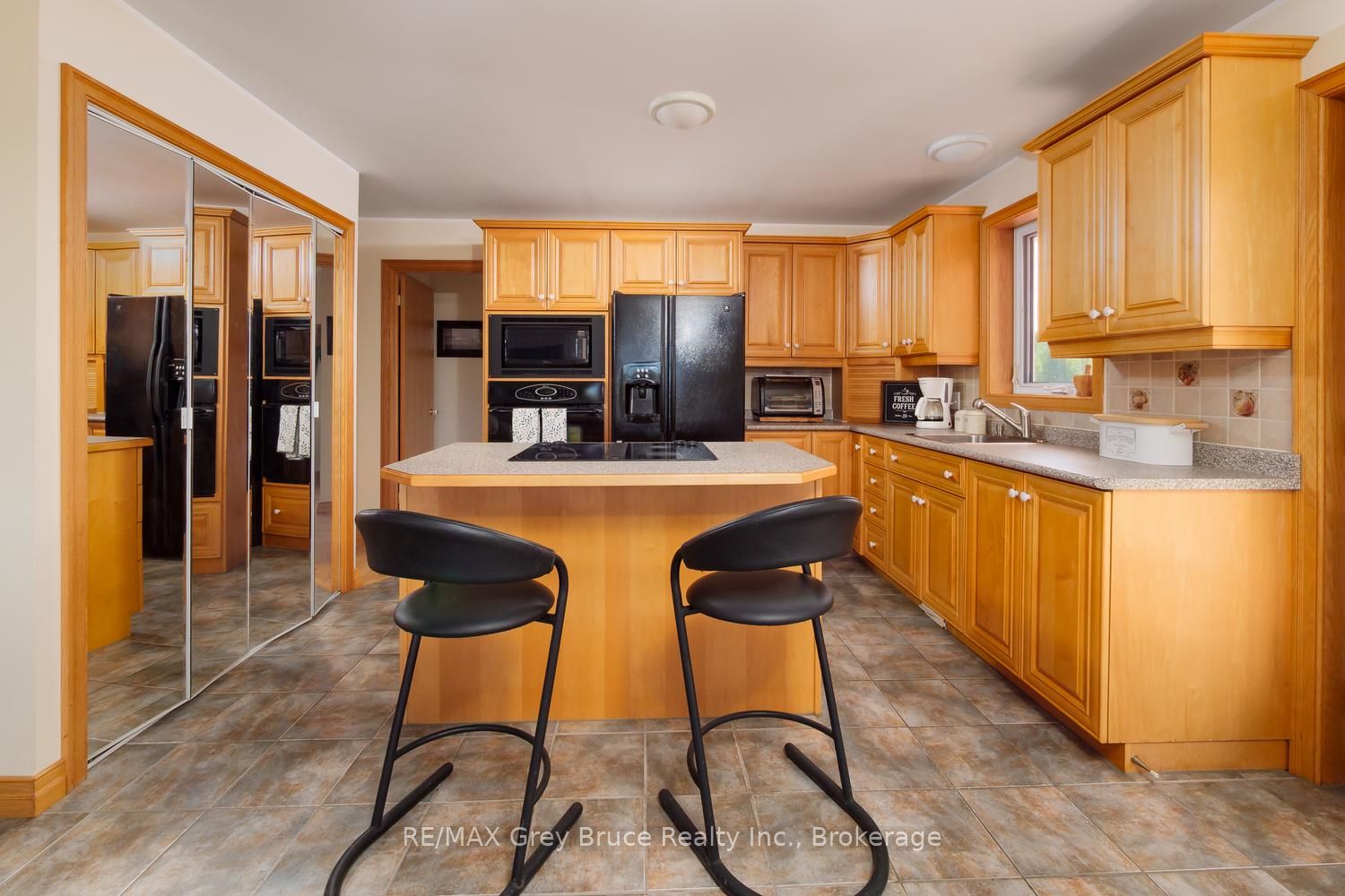 68 Bayshore Avenue S Property Photo 26