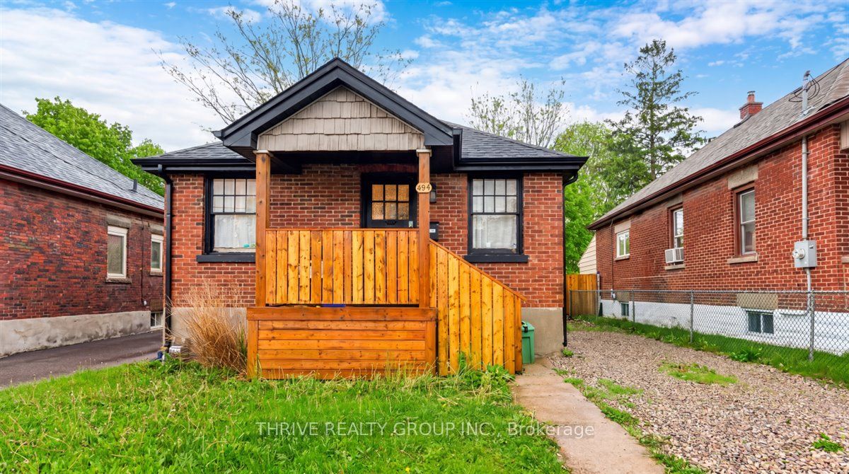 494 Highbury Avenue N Property Photo 1