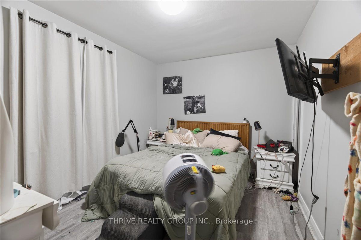 494 Highbury Avenue N Property Photo 11