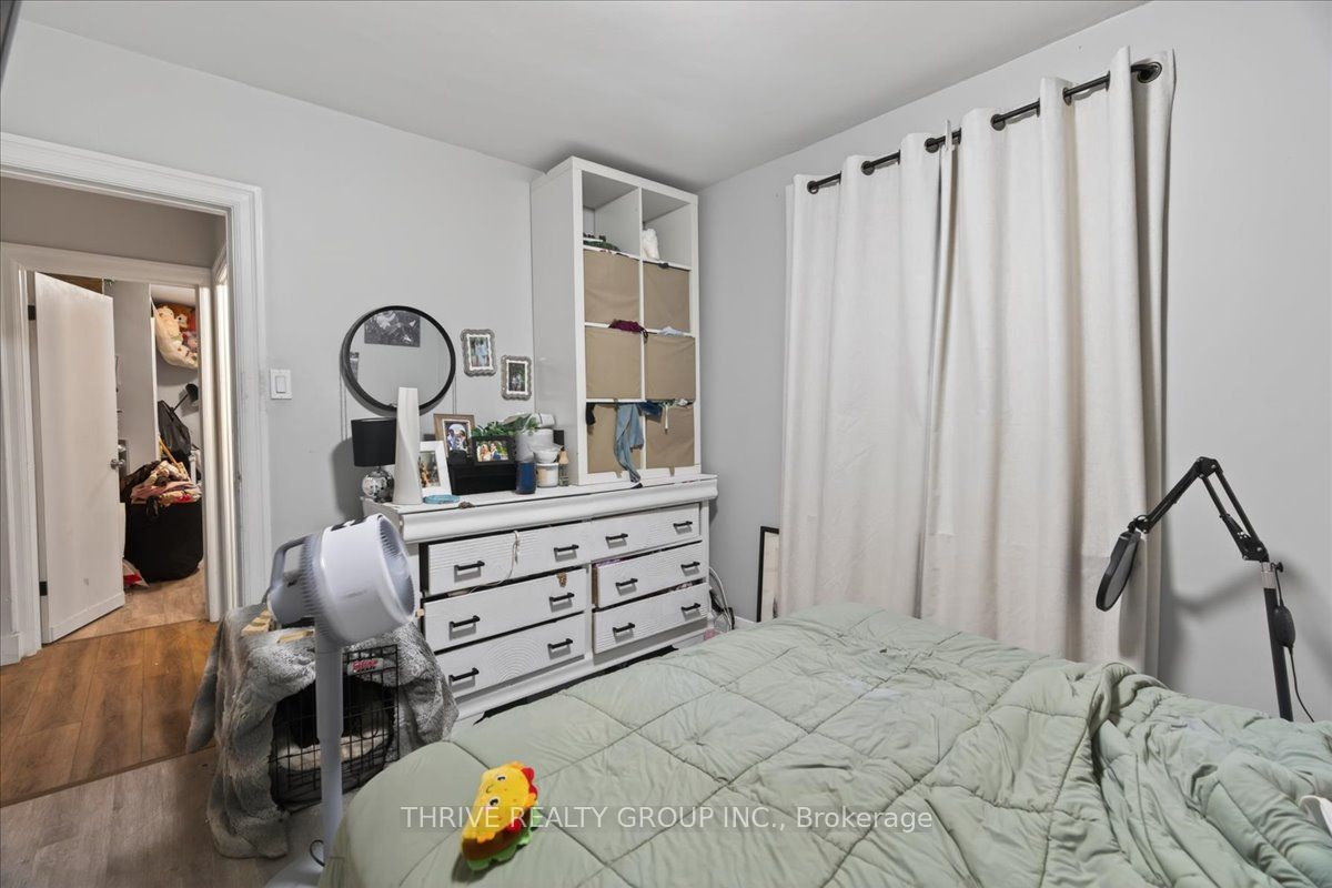 494 Highbury Avenue N Property Photo 12