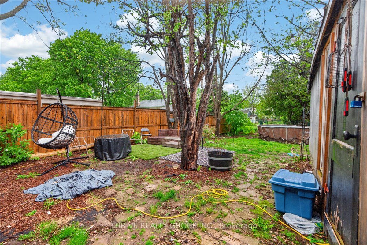 494 Highbury Avenue N Property Photo 15