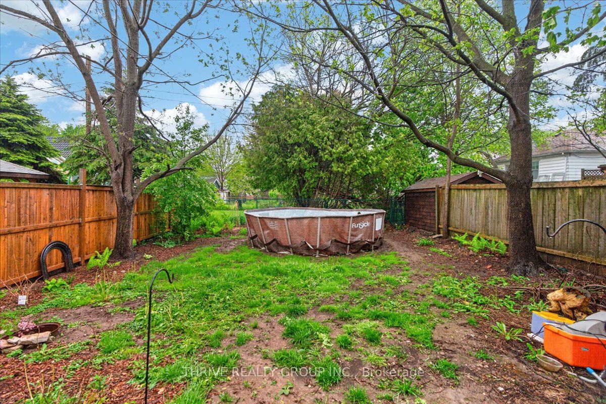 494 Highbury Avenue N Property Photo 16