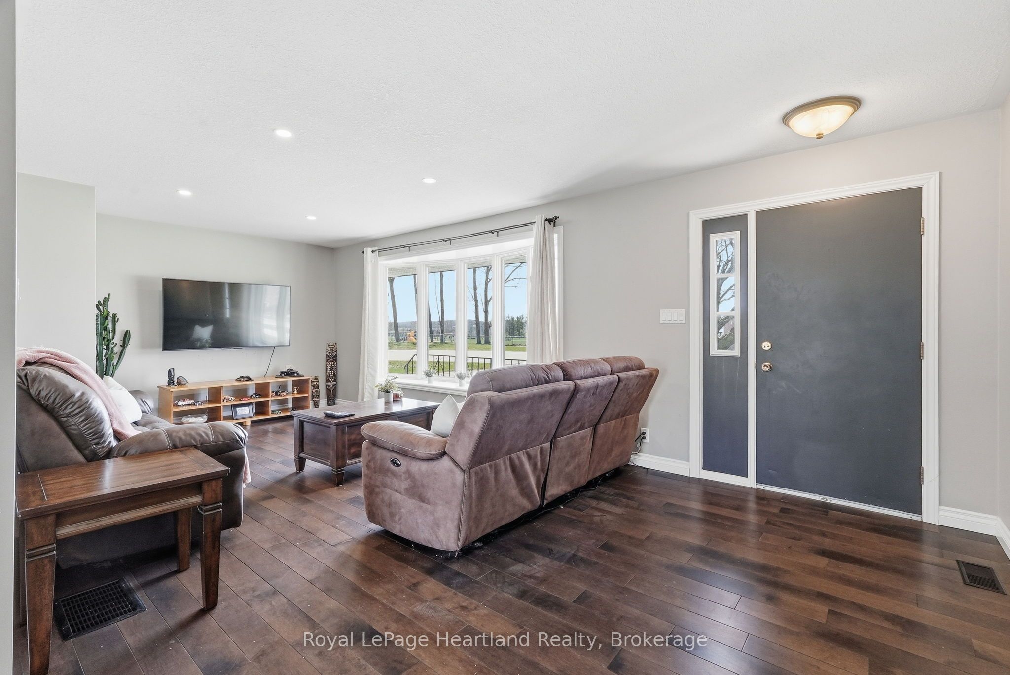 25 Vincent Street Property Photo 6