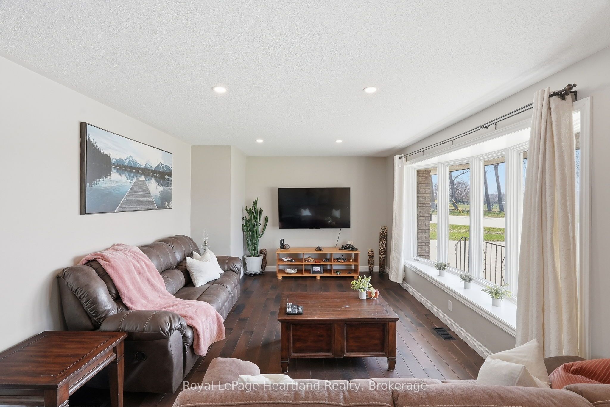 25 Vincent Street Property Photo 7