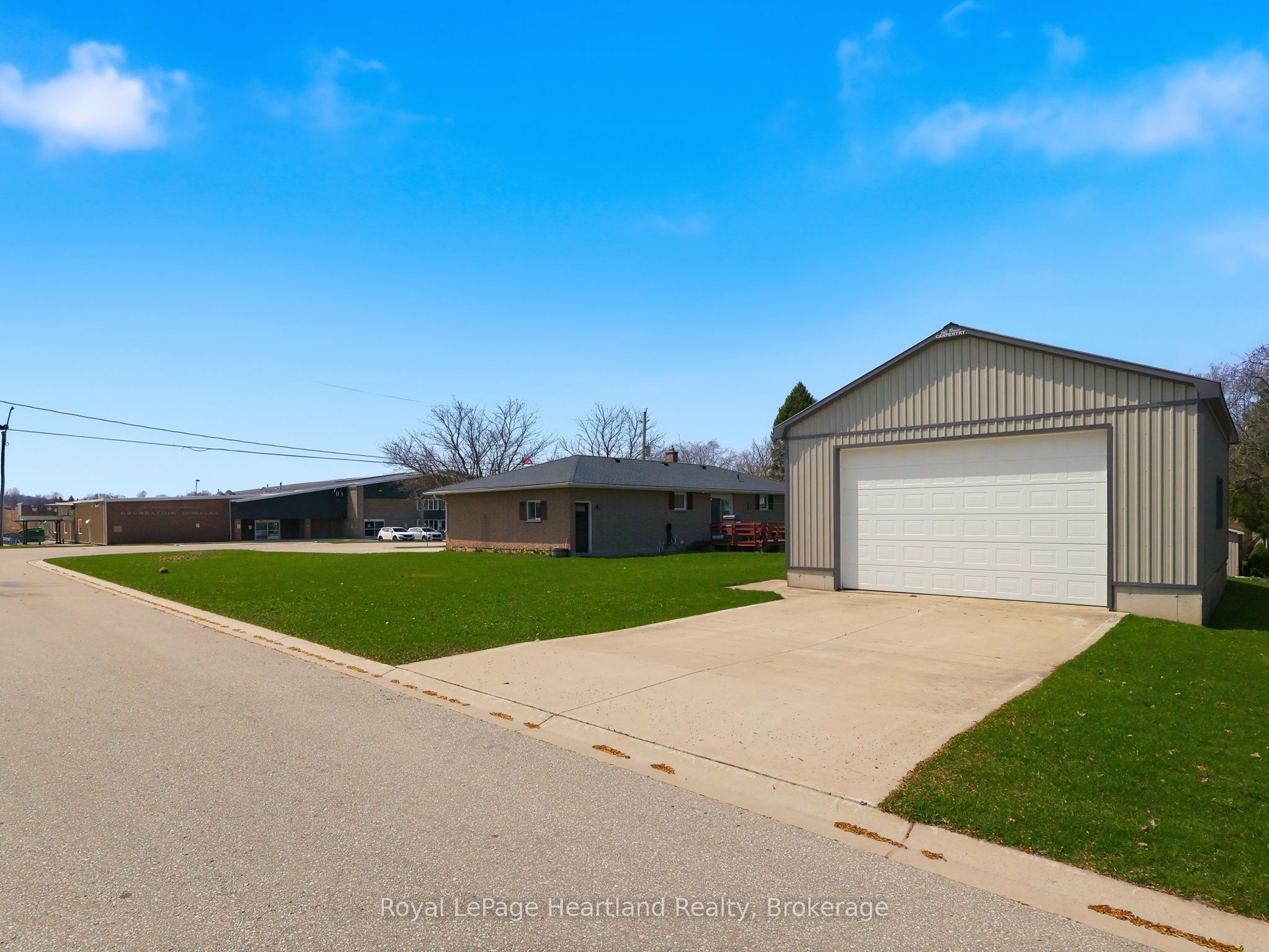 25 Vincent Street Property Photo 35