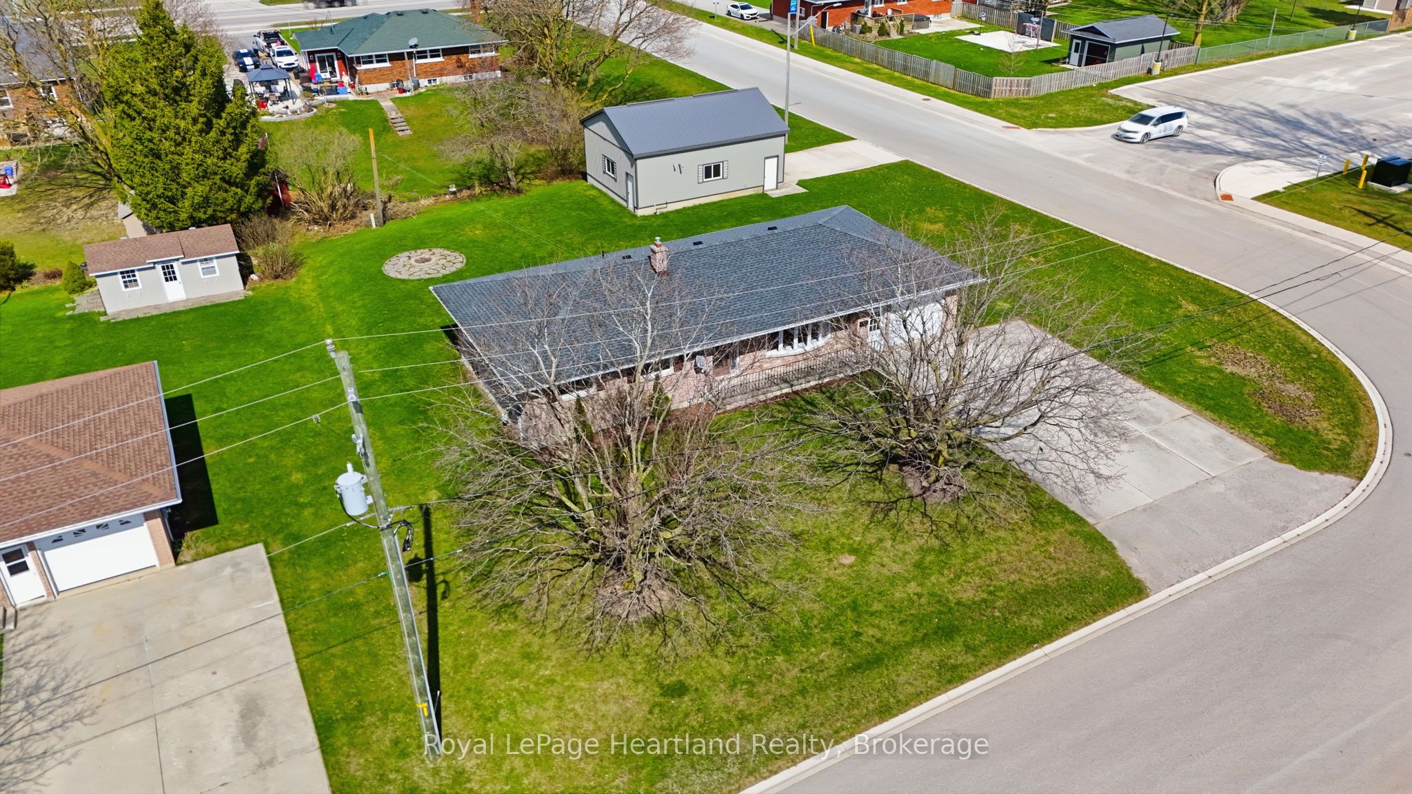 25 Vincent Street Property Photo 36