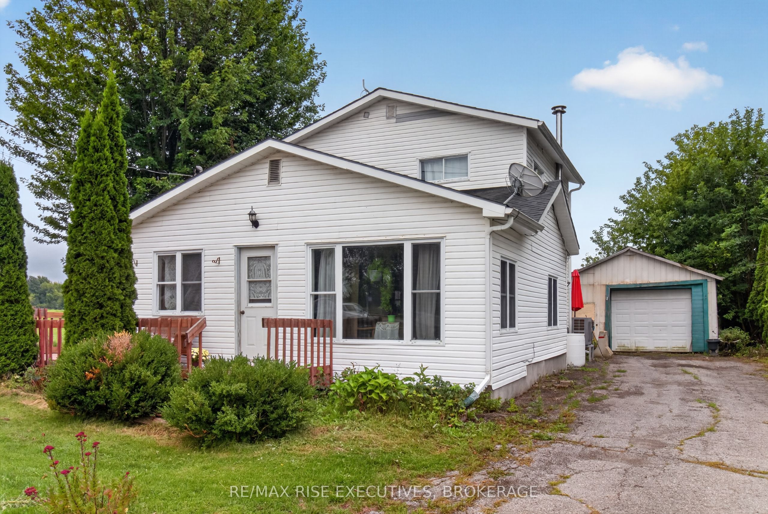 463 Station Road Property Photo 2