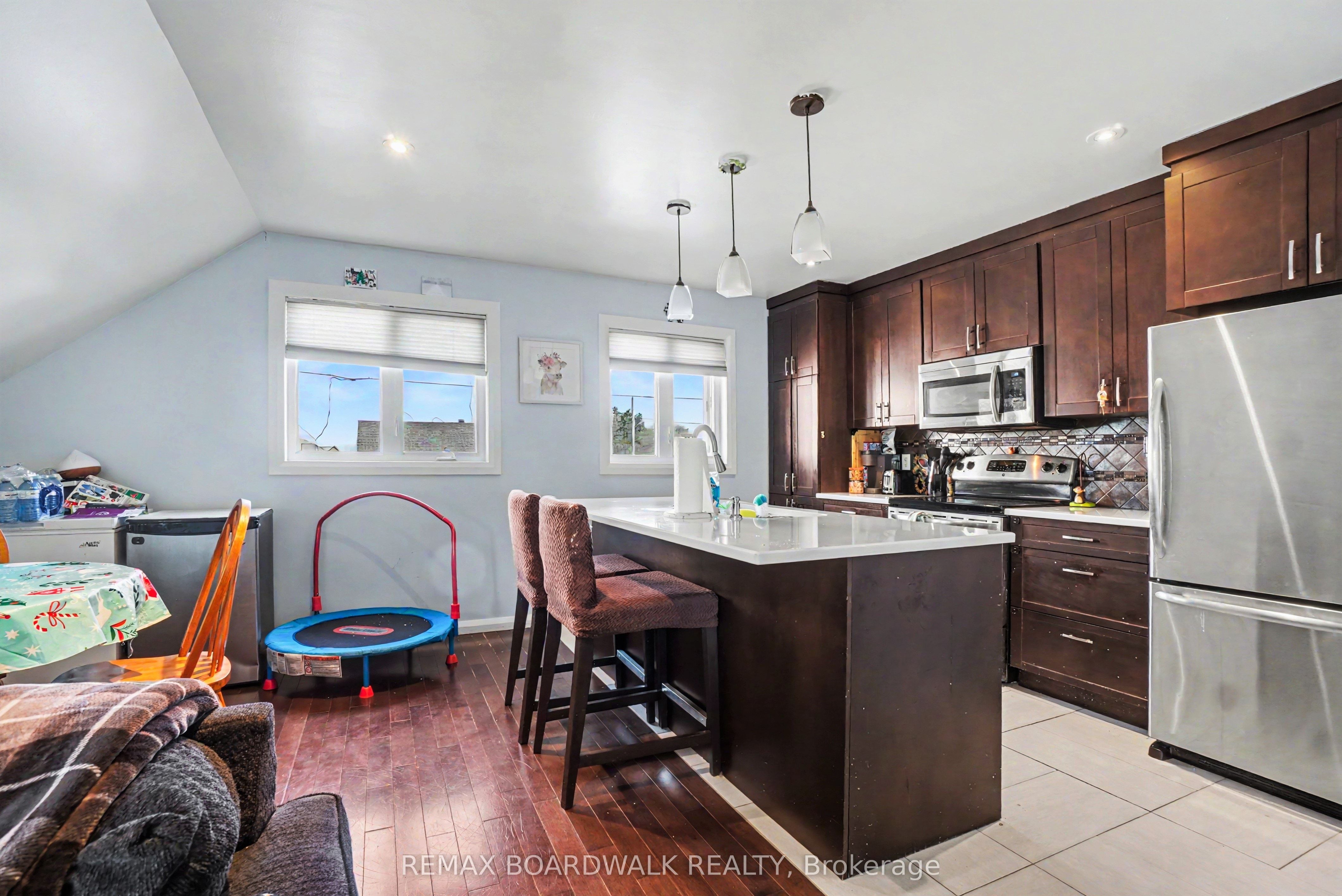 683 Principale Street Property Photo 24