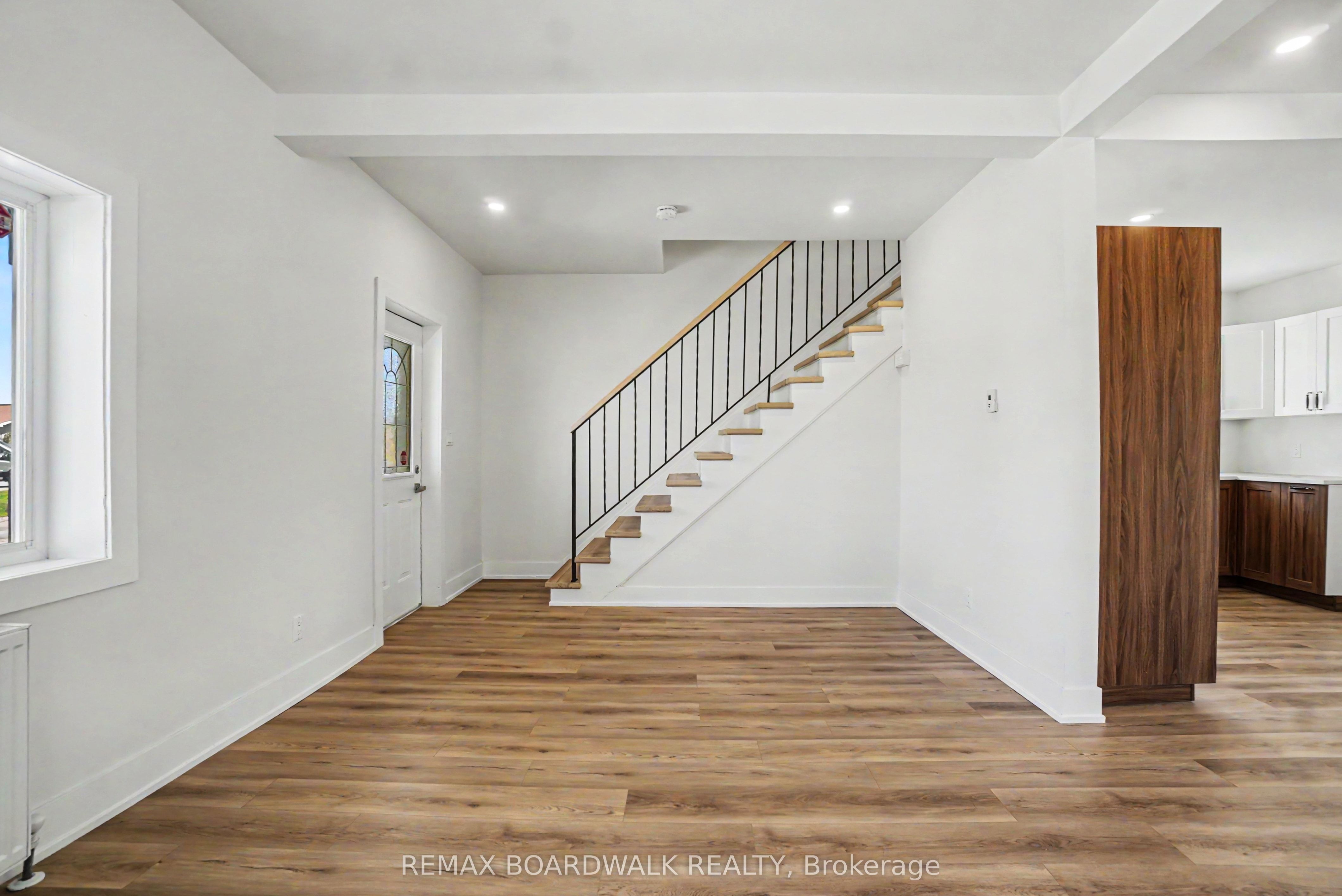 683 Principale Street Property Photo 12