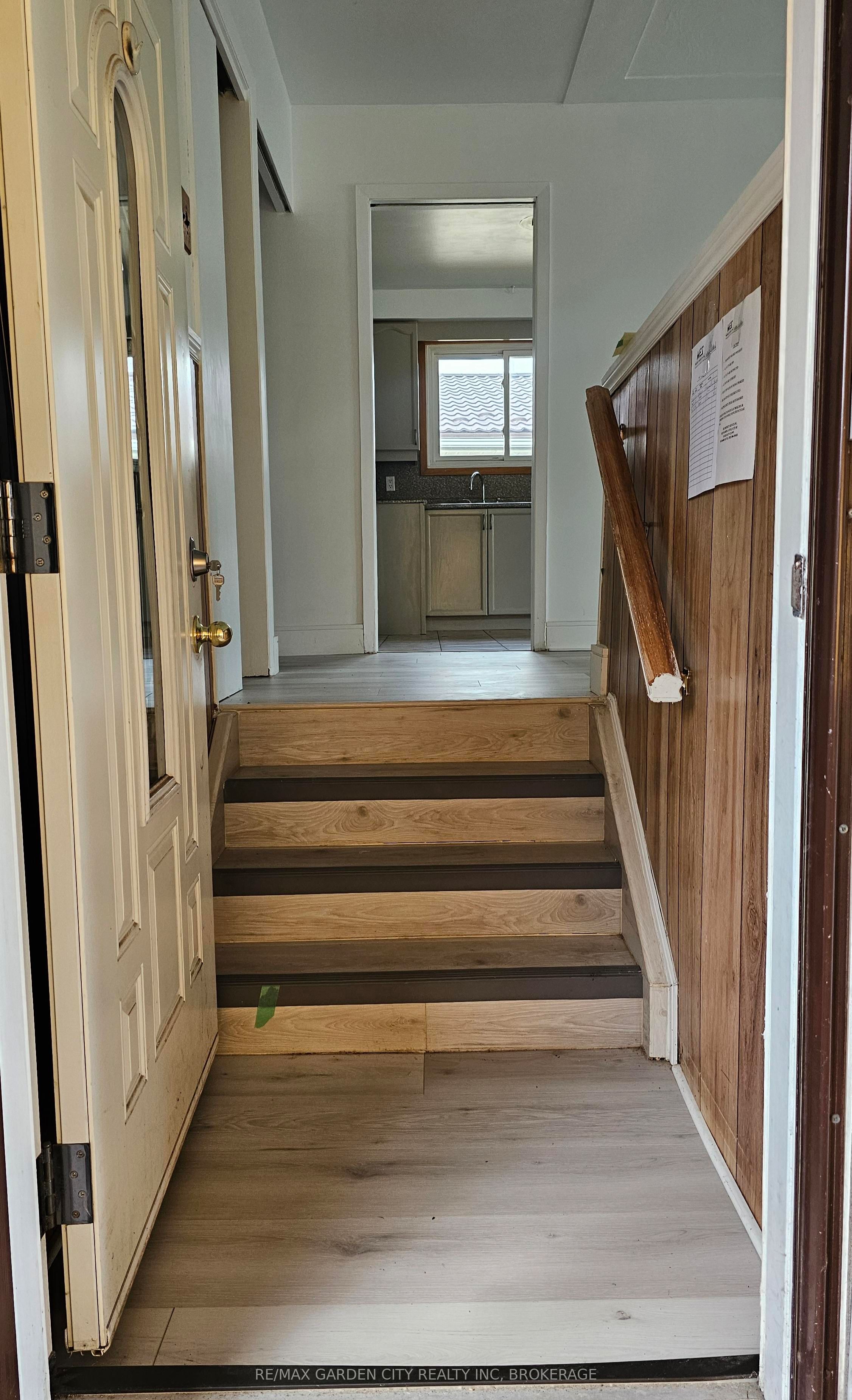 48 Manning Avenue Property Photo 4